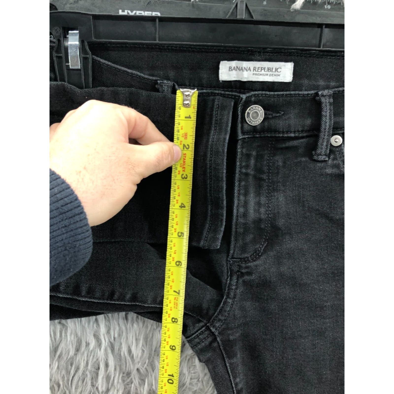 Banana Republic Banana Republic Jeans Skinny 28 Womens Dark Wash Black Denim 5-Pocket Regular Inseam 27in Rise Mid Button Zipper Belt Loops Cotton Stretch Comfort Size 28" / US 6 / IT 42 - 4 Thumbnail
