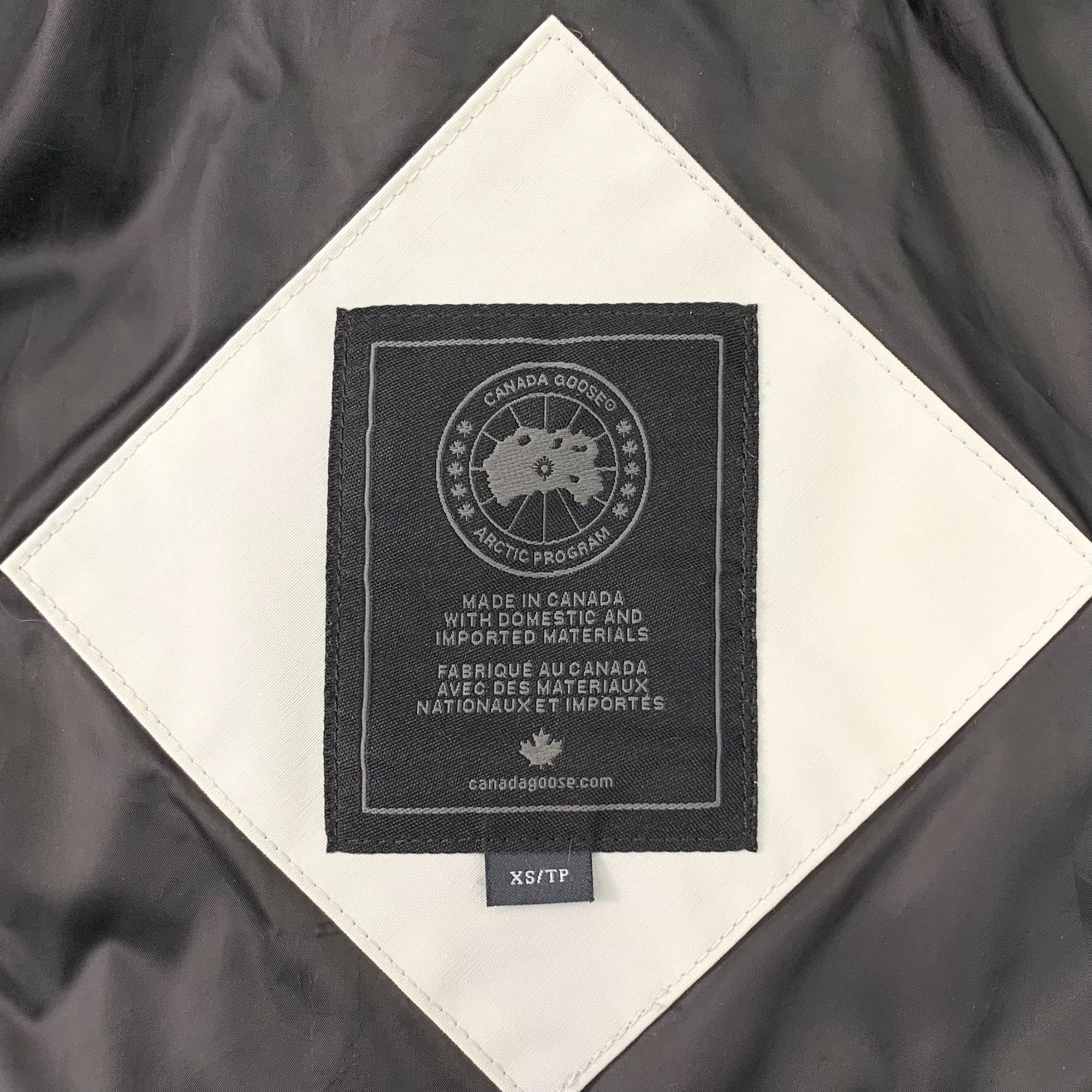 Canada Goose Canada Goose White Logo Hooded Fur Trim Parka (Size XS) Size XS / US 0-2 / IT 36-38 - 2 Thumbnail