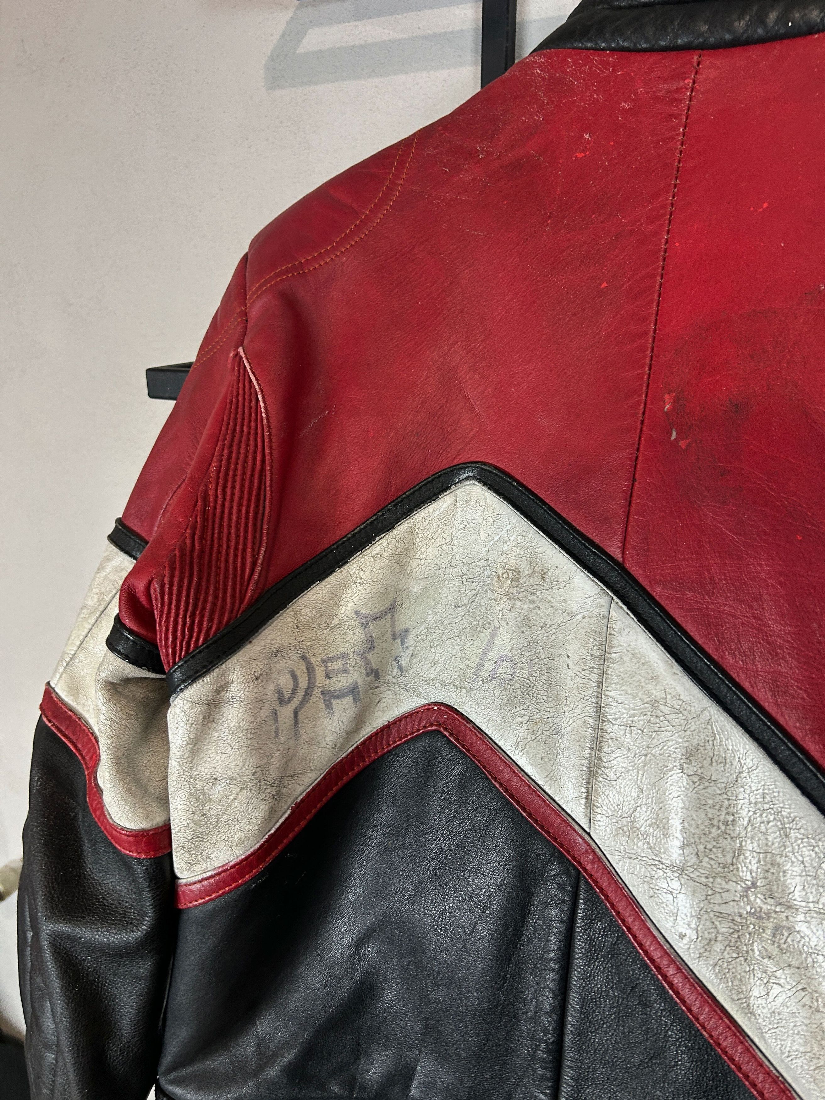 Yohji Yamamoto VTG Leather Motorcycle Racing Jacket Distressed Biker Moto Size US S / EU 44-46 / 1 - 9 Thumbnail