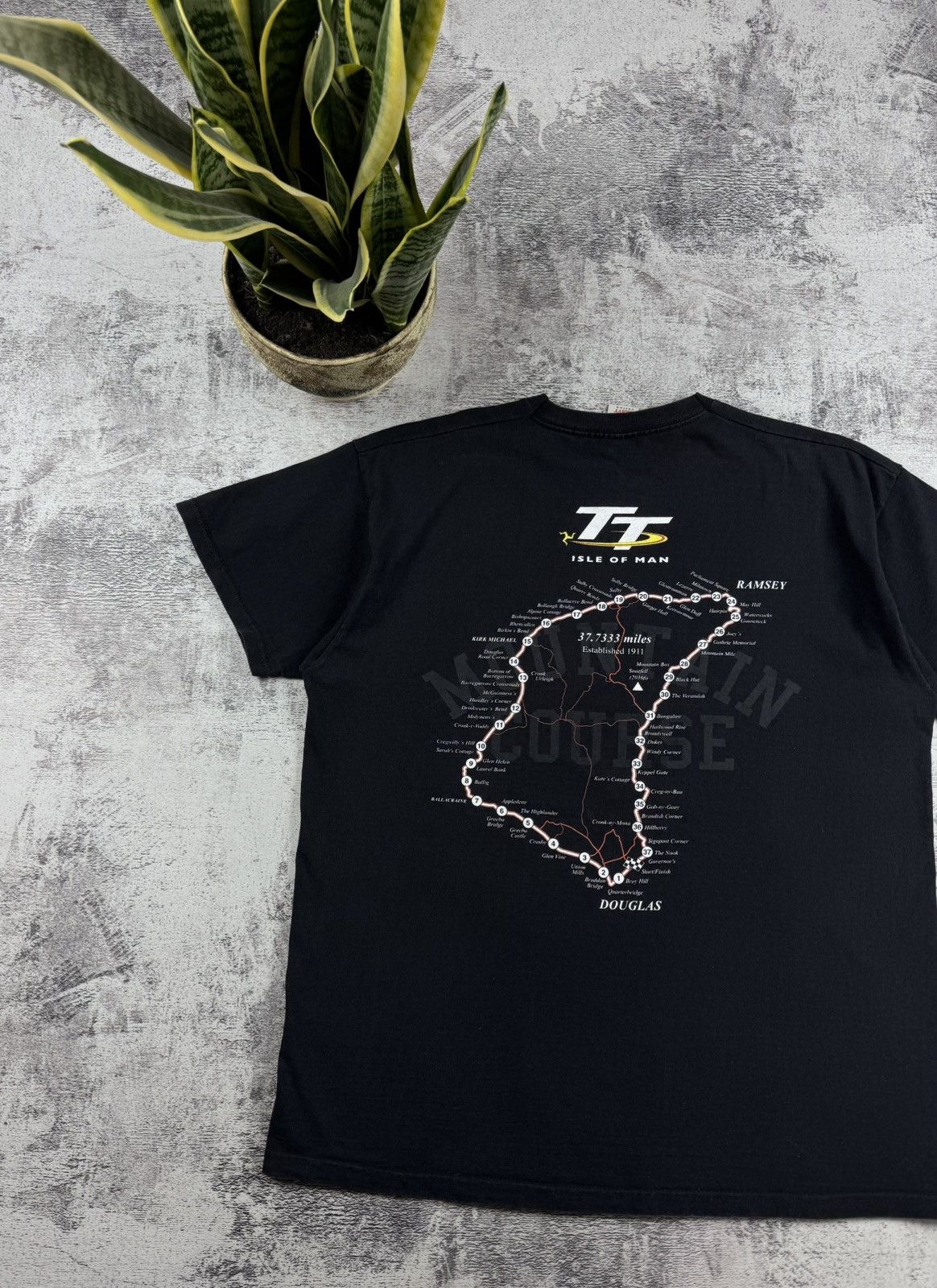 Other ISLE OF MAN Honda Bike 90S Delray Formula 1 T Shirt Tee Size US XL / EU 56 / 4 - 4 Thumbnail
