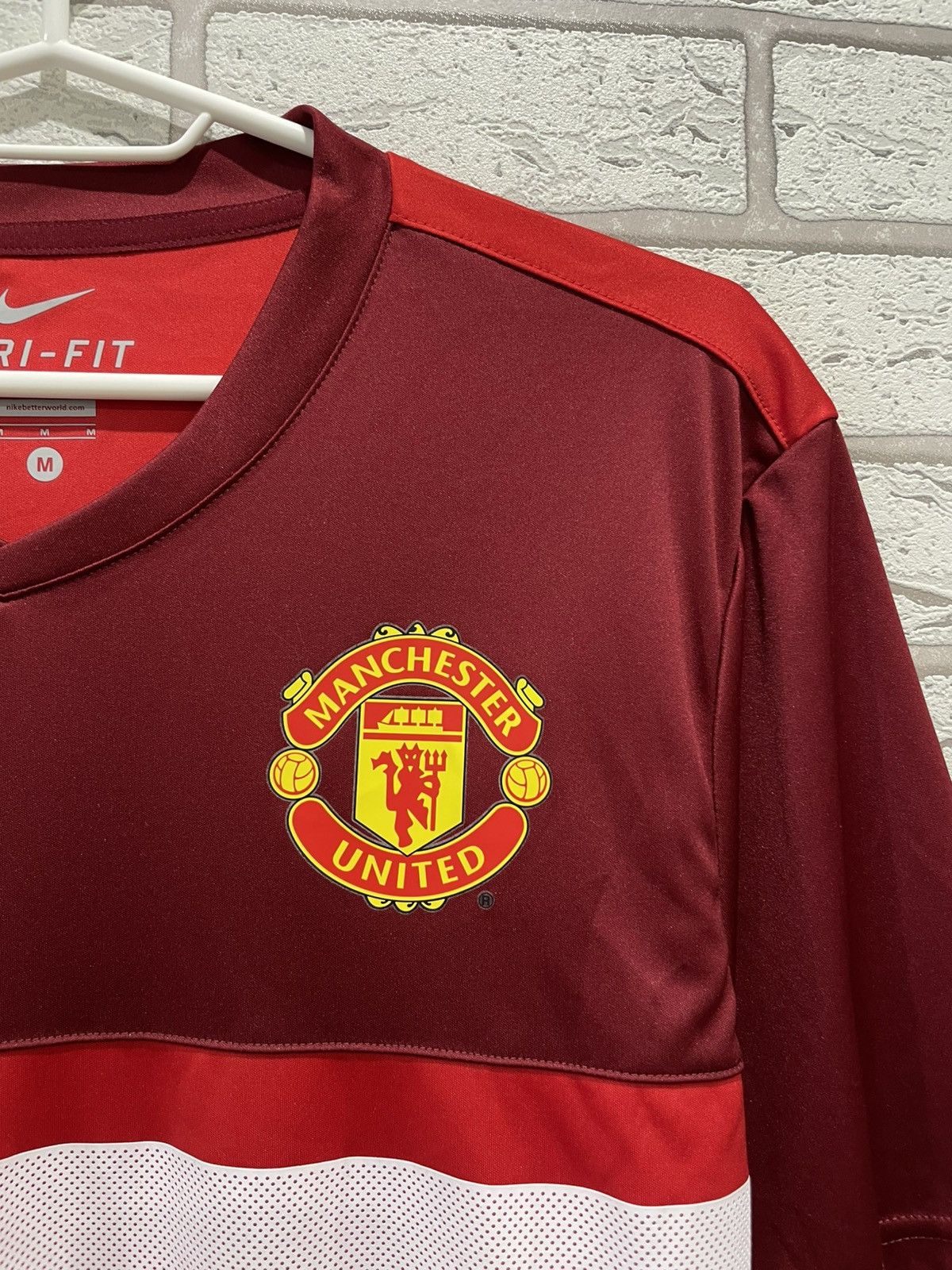 Vintage Manchester United 2011 2012 Training Soccer Jersey Shirt Size US M / EU 48-50 / 2 - 8 Thumbnail