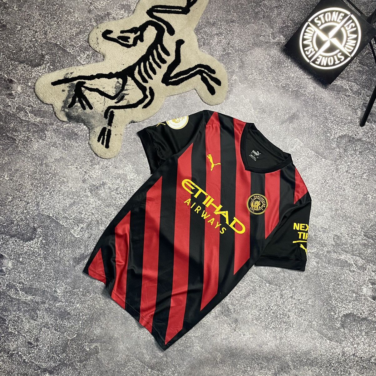 Puma Vintage Puma Manchester United Champions League 2021 tee Size US L / EU 52-54 / 3 - 1 Thumbnail