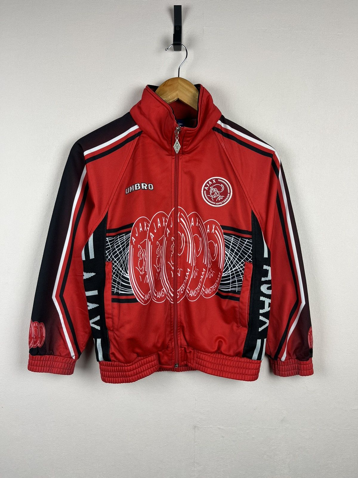 Umbro UMBRO AJAX AMSTERDAM TRACK SUIT JACKET FOOTBALL UMBRO RARE Size US XXS / EU 40 - 1 Thumbnail