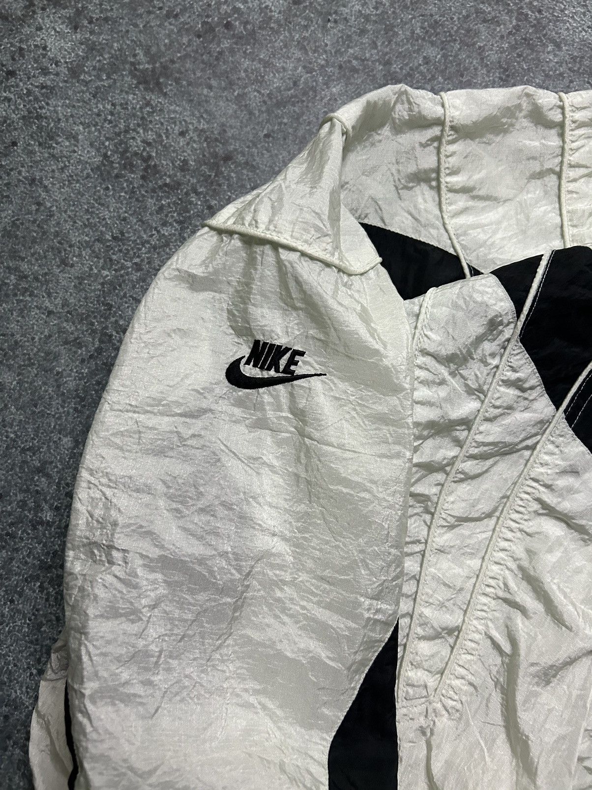 Jordan Brand × Nike × Vintage Nylon Vintage Jordan VERY RARE Size US L / EU 52-54 / 3 - 3 Thumbnail