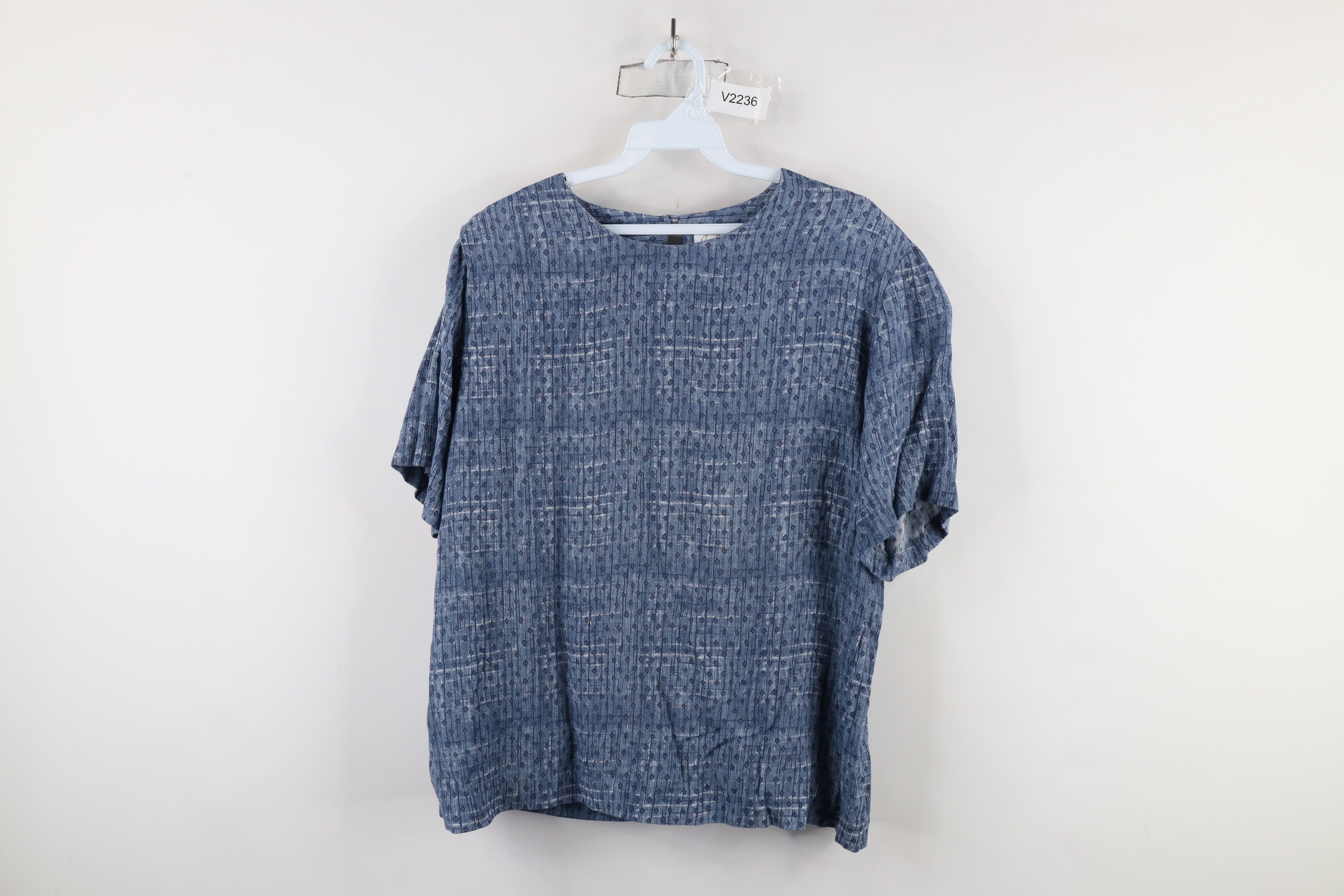 Vintage Vintage 90s Streetwear Diamond Rayon Pullover T-Shirt USA Size L / US 10 / IT 46 - 1 Thumbnail