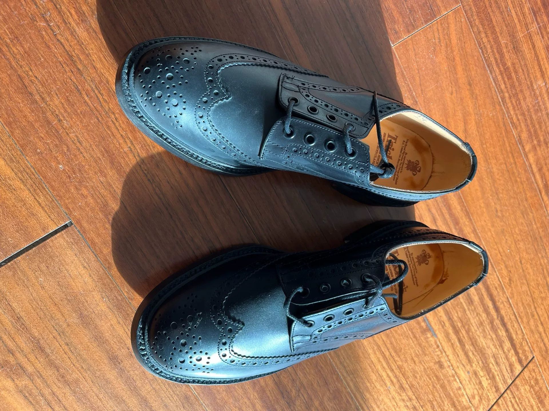 Tricker's Tricker's Black Brogue Leather Shoes Size US 11 / EU 44 - 1 Thumbnail