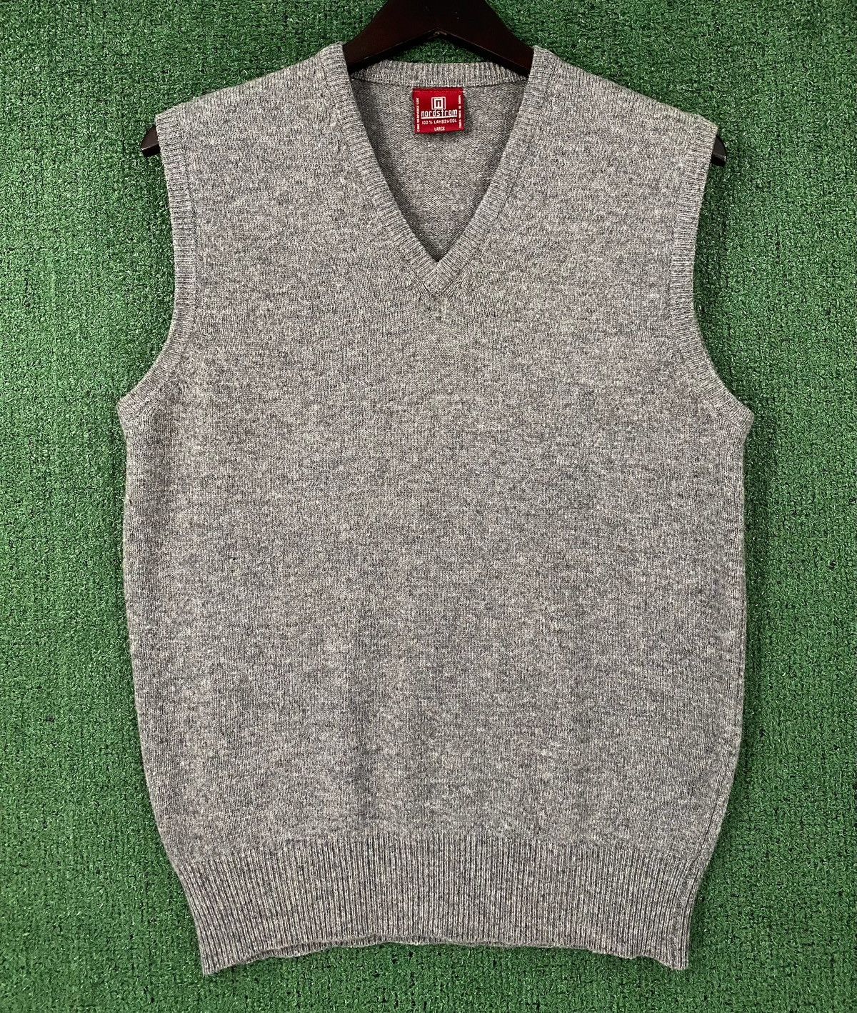 Nordstrom 90’s Nordstrom 100% Wool Grey Knit Sweater Vest Men’s Small Size US S / EU 44-46 / 1 - 1 Thumbnail