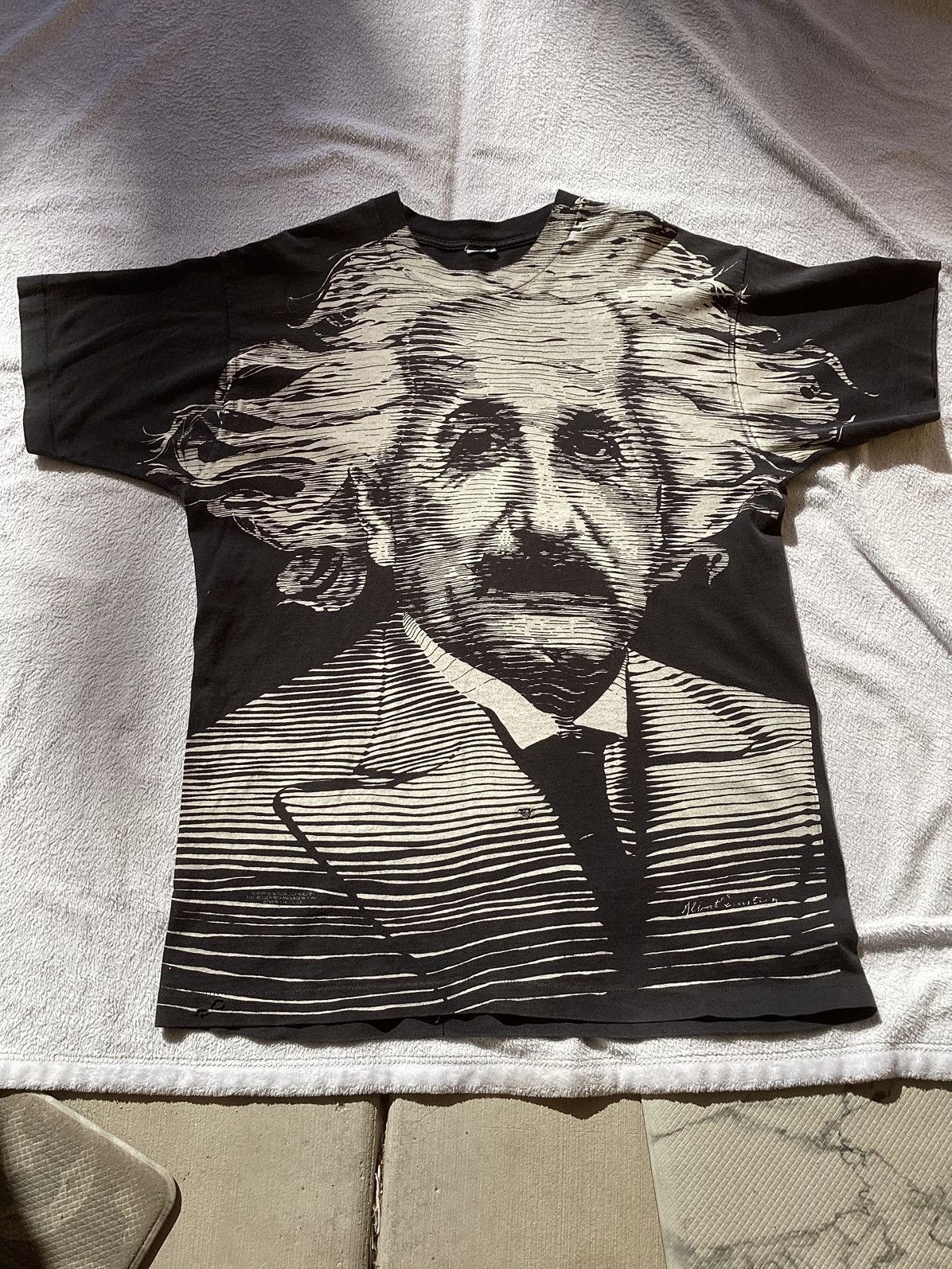 Other Imagination more important than knowledge Albert Einstein T Size US XL / EU 56 / 4 - 1 Thumbnail