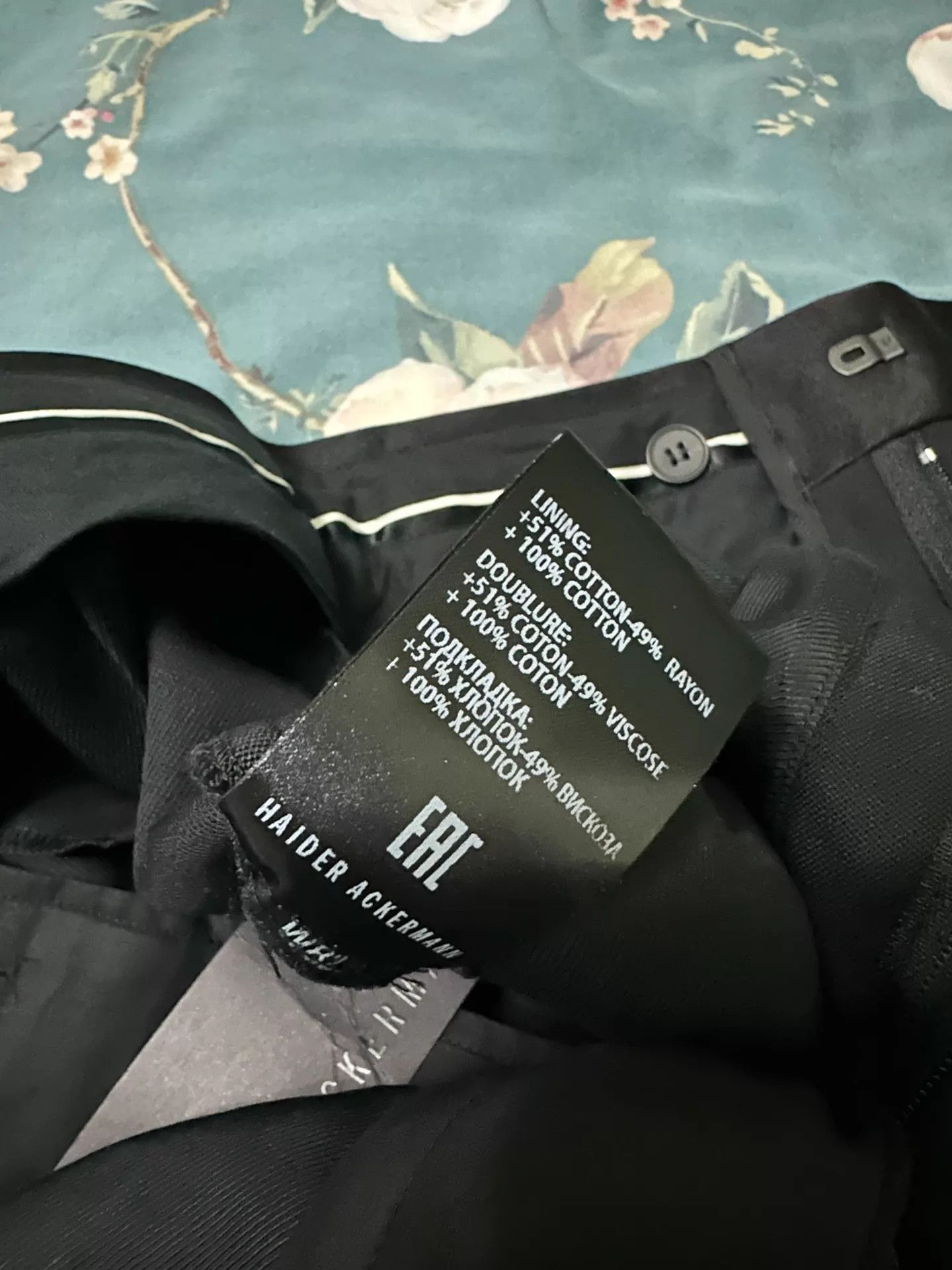 Haider Ackermann HAIDER ACKERMANN wmn's comfy shorts 62 waist new authentic Size 25" / US 0 / IT 36 - 7 Thumbnail
