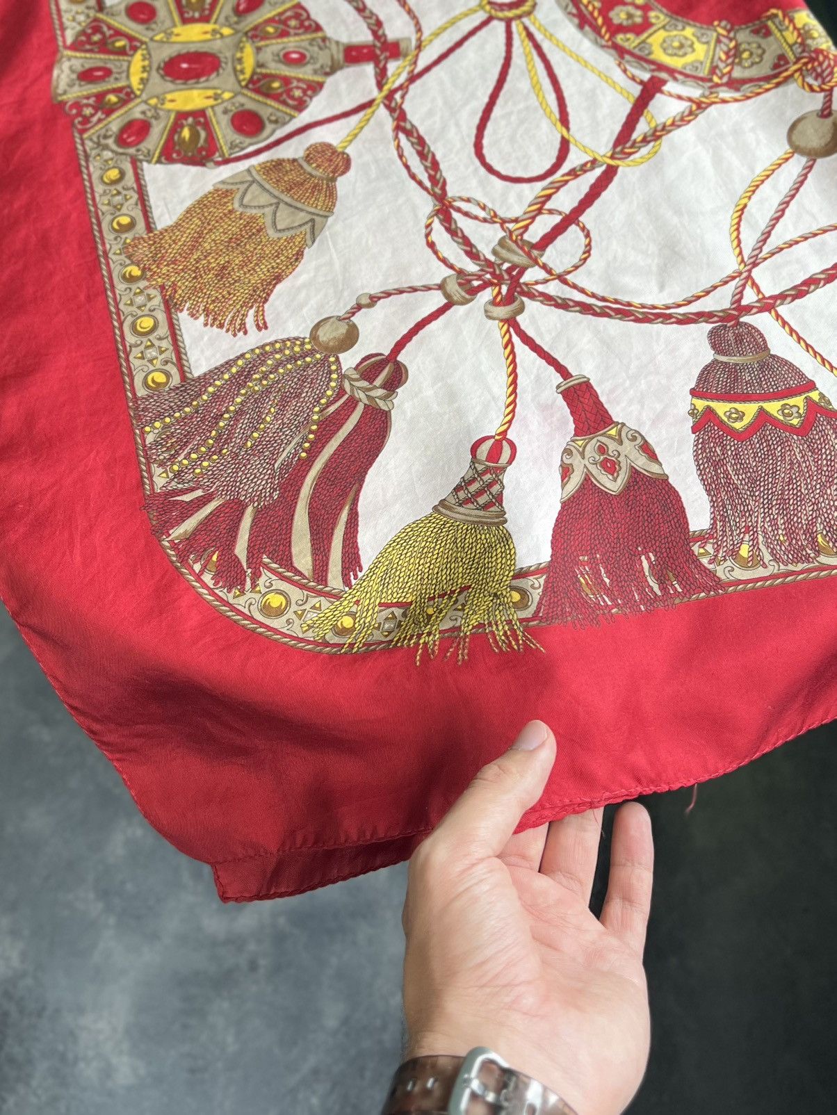 Vintage Feliciani Red Silk Scarf 86x85cm Tassel Print Vintage Size ONE SIZE - 8 Thumbnail