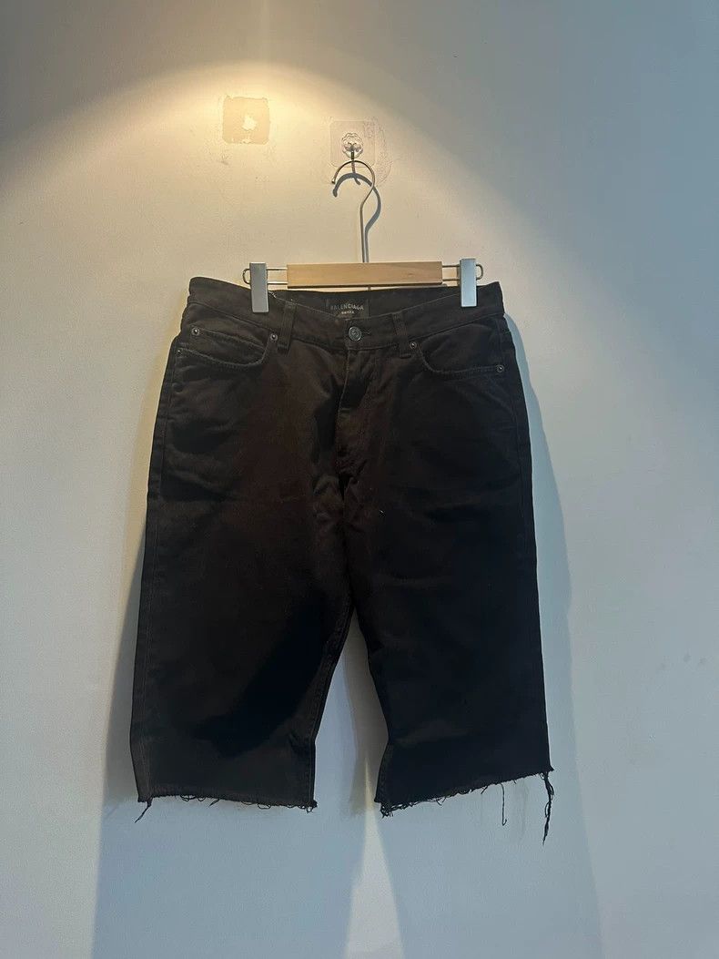 Balenciaga Balenciaga size L Fringed Denim Shorts Size US 28 / EU 44 - 1 Thumbnail