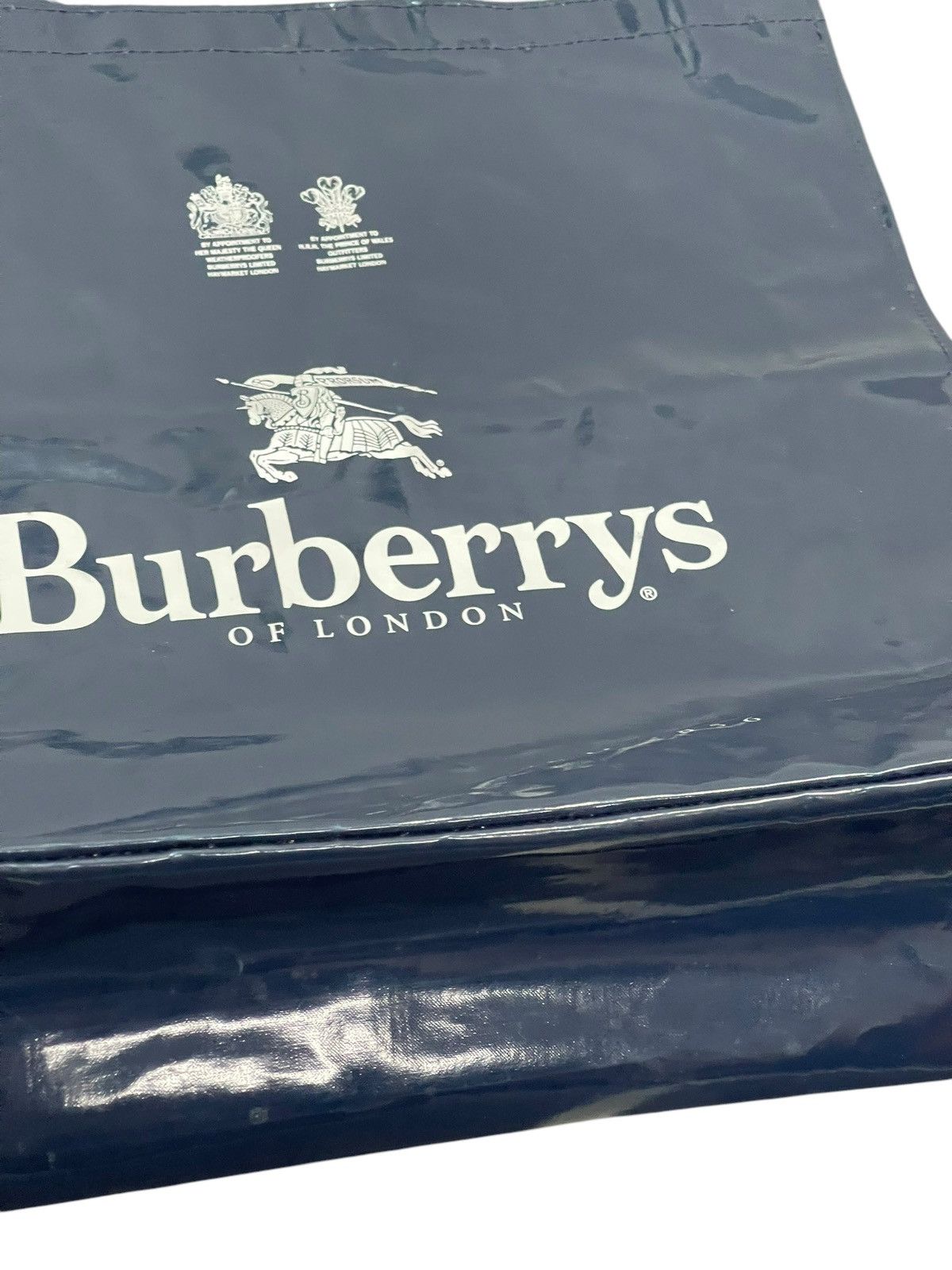 Burberry Limited Weatherproof Burberry’s Vintage Tote Bag 1🟩2 Size ONE SIZE - 7 Thumbnail