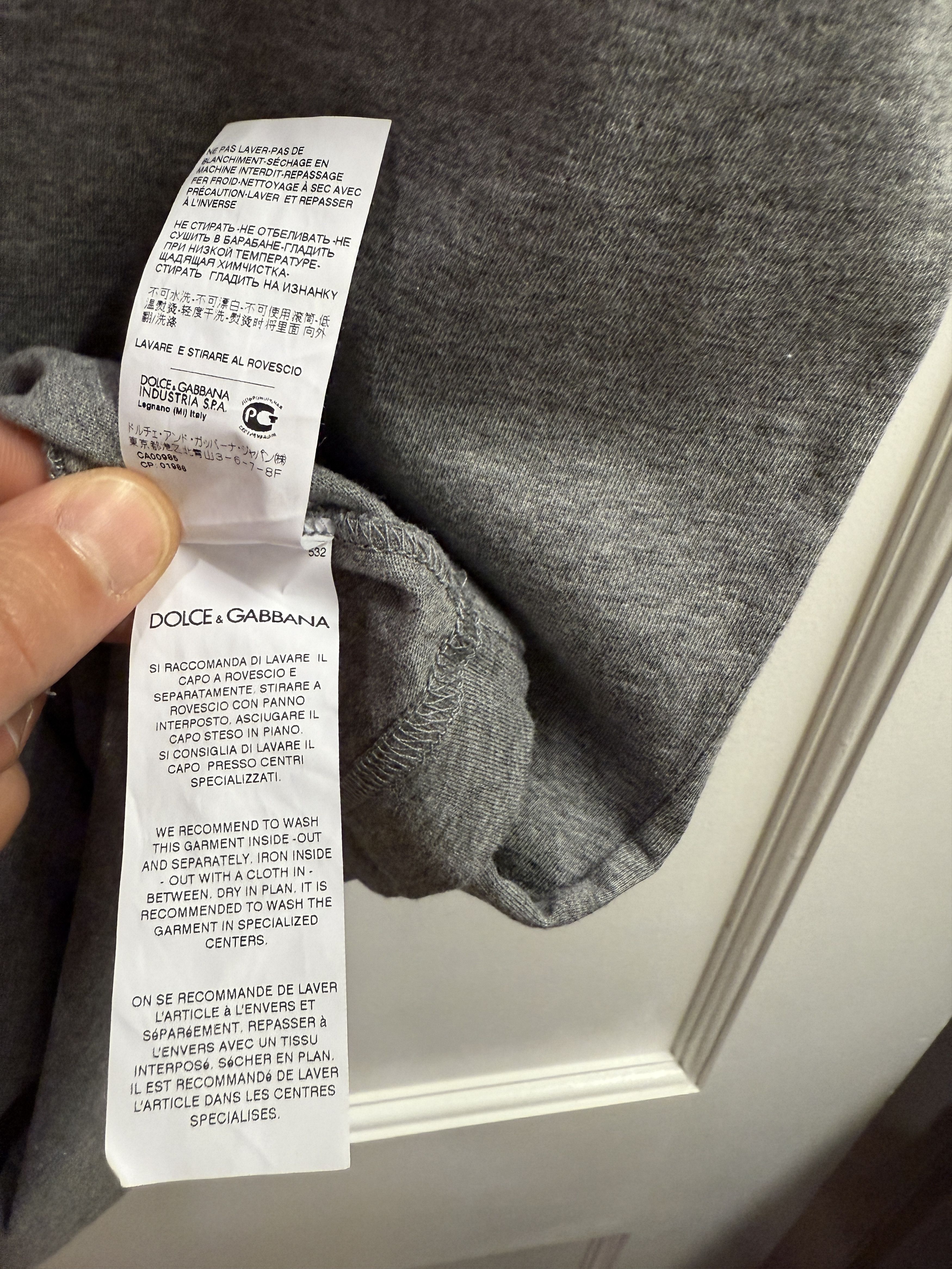 Dolce & Gabbana Dolce & Gabbana V-Neck Grey T-Shirt Size 54 Size US L / EU 52-54 / 3 - 5 Thumbnail