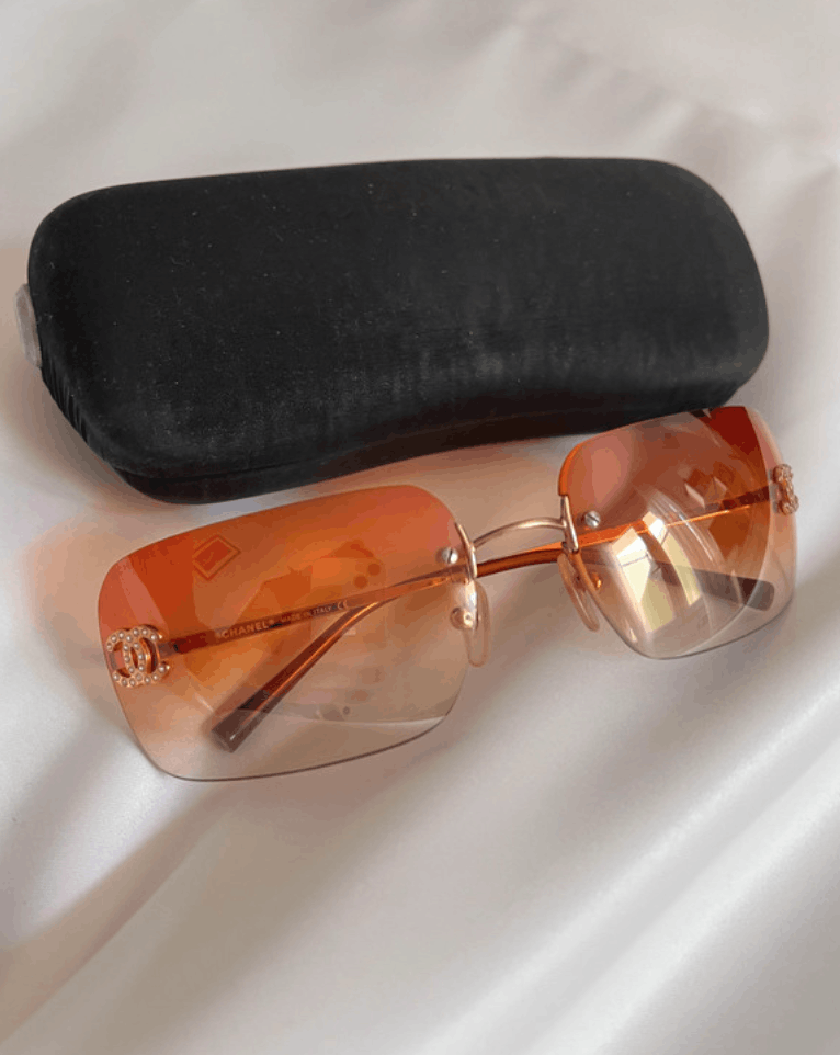 Chanel Chanel Sunglasses 4017-D Rhinestone Logo Rimless Vintage Size ONE SIZE - 1 Thumbnail