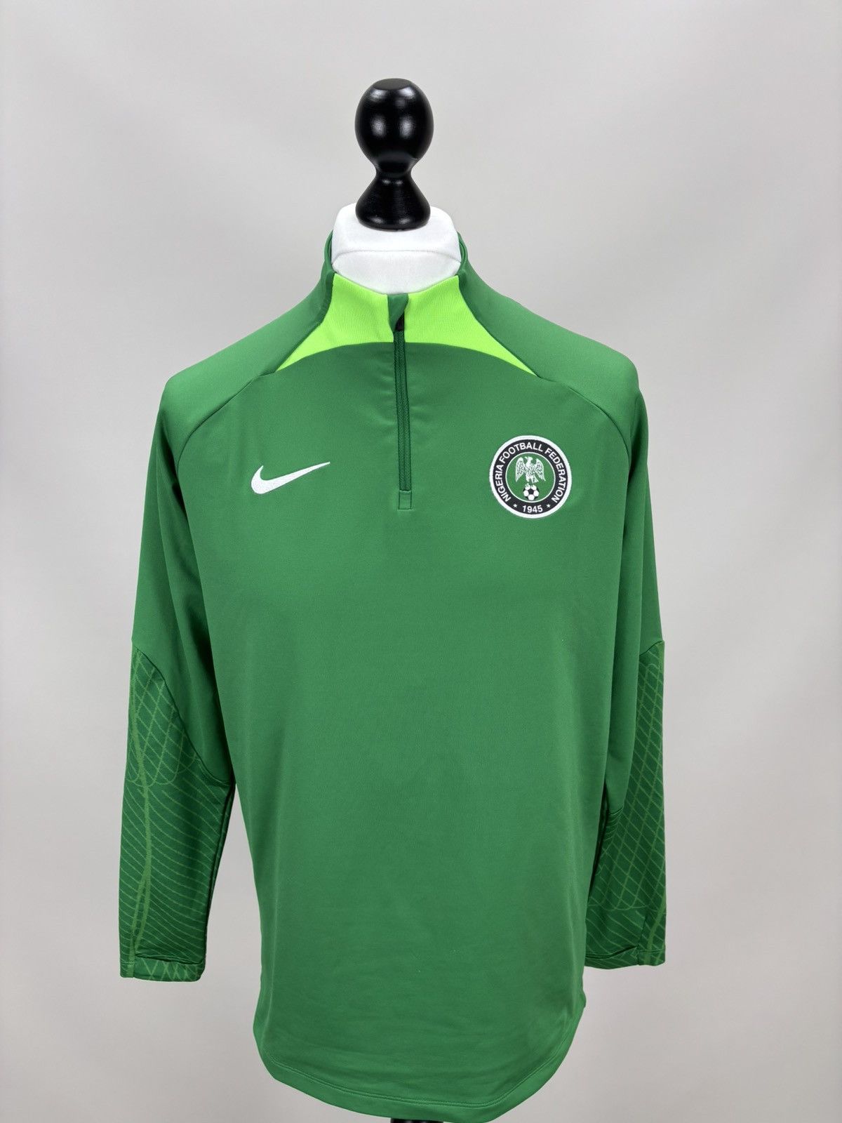 Nike Mens long sleeve Nike Nigeria Size L Color Green Size US L / EU 52-54 / 3 - 2 Thumbnail