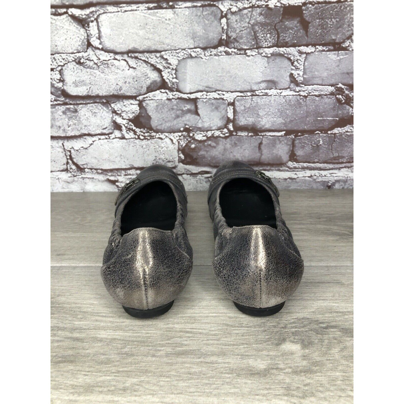 Other PAUL GREEN Pewter Leather Shimmer Zipper Ballet Flats Women Size US 7.5 / IT 37.5 - 4 Thumbnail