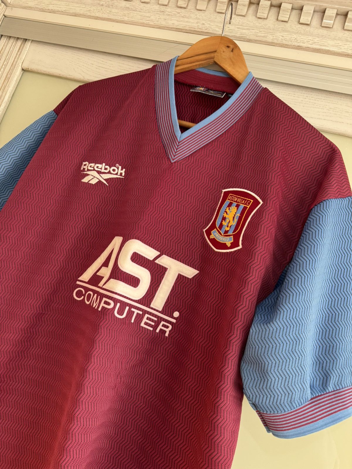 Reebok Vintage Aston Villa 1997-1998 Home Soccer Jersey Kit Shirt Size US L / EU 52-54 / 3 - 8 Thumbnail