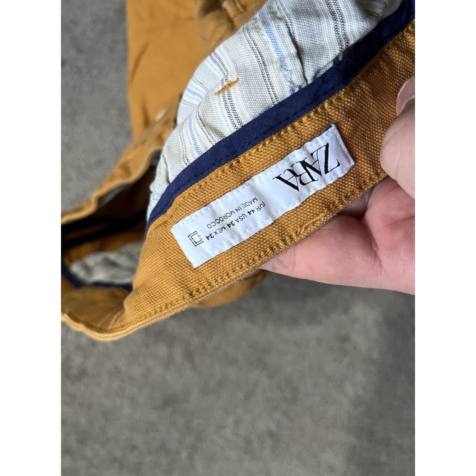 Zara ZARA Chino Shorts Men 34 Brown Gold TKhaki Cotton Chino Zara Man Mens 34 Gold Size US 34 / EU 50 - 2 Thumbnail
