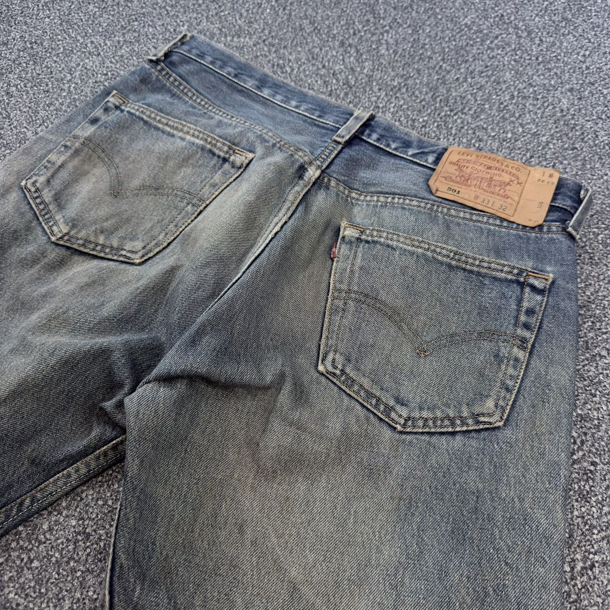 Levi's Vintage Clothing 🇺🇸 Vintage 1997 Levis 501 Super Distressed Dirty Washed Denim Size US 33 - 8 Thumbnail