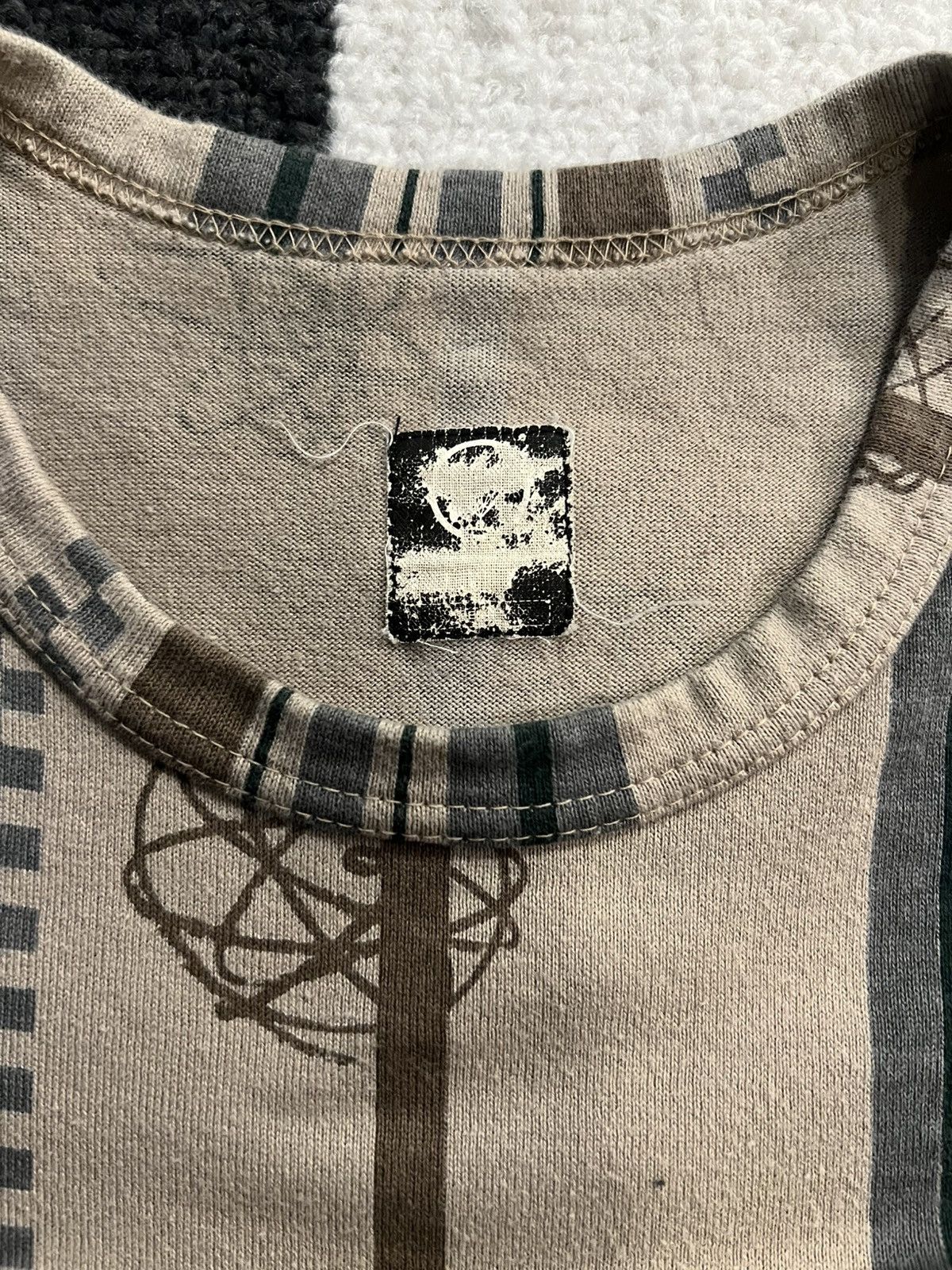 Futura AW01 Undercover Futura D.A.V.F Atom Tee Size US M / EU 48-50 / 2 - 3 Thumbnail