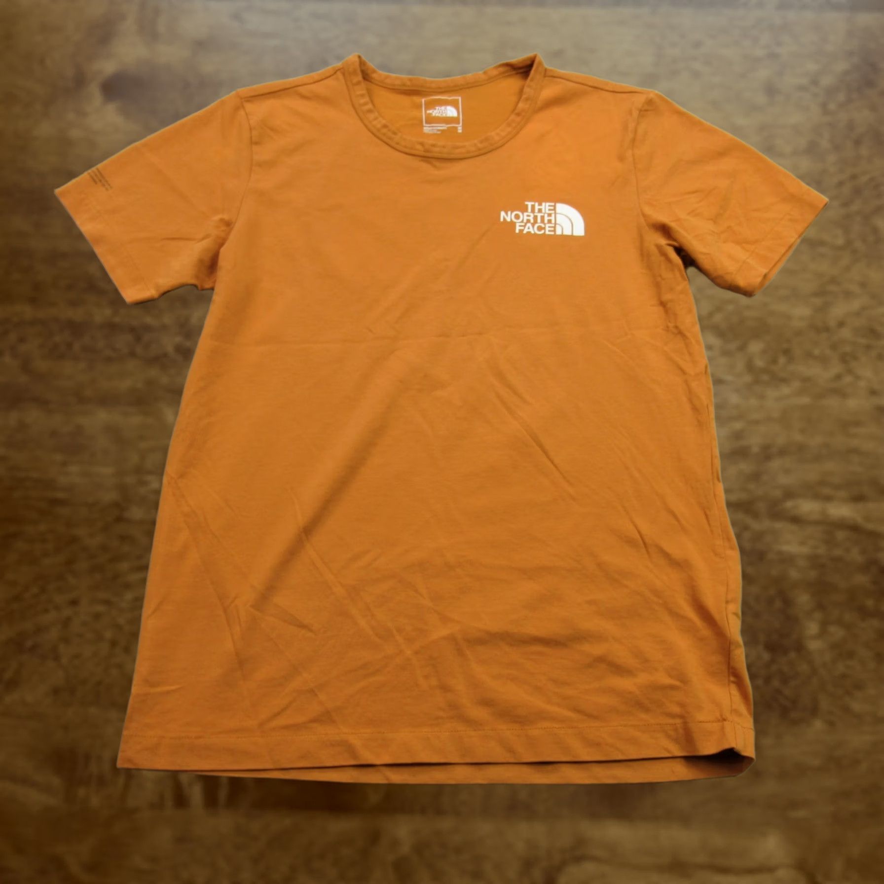 The North Face The North Face Shirt Mens Medium Orange Short Sleeve Crew Neck Lightweight Casual Size US M / EU 48-50 / 2 - 1 Thumbnail