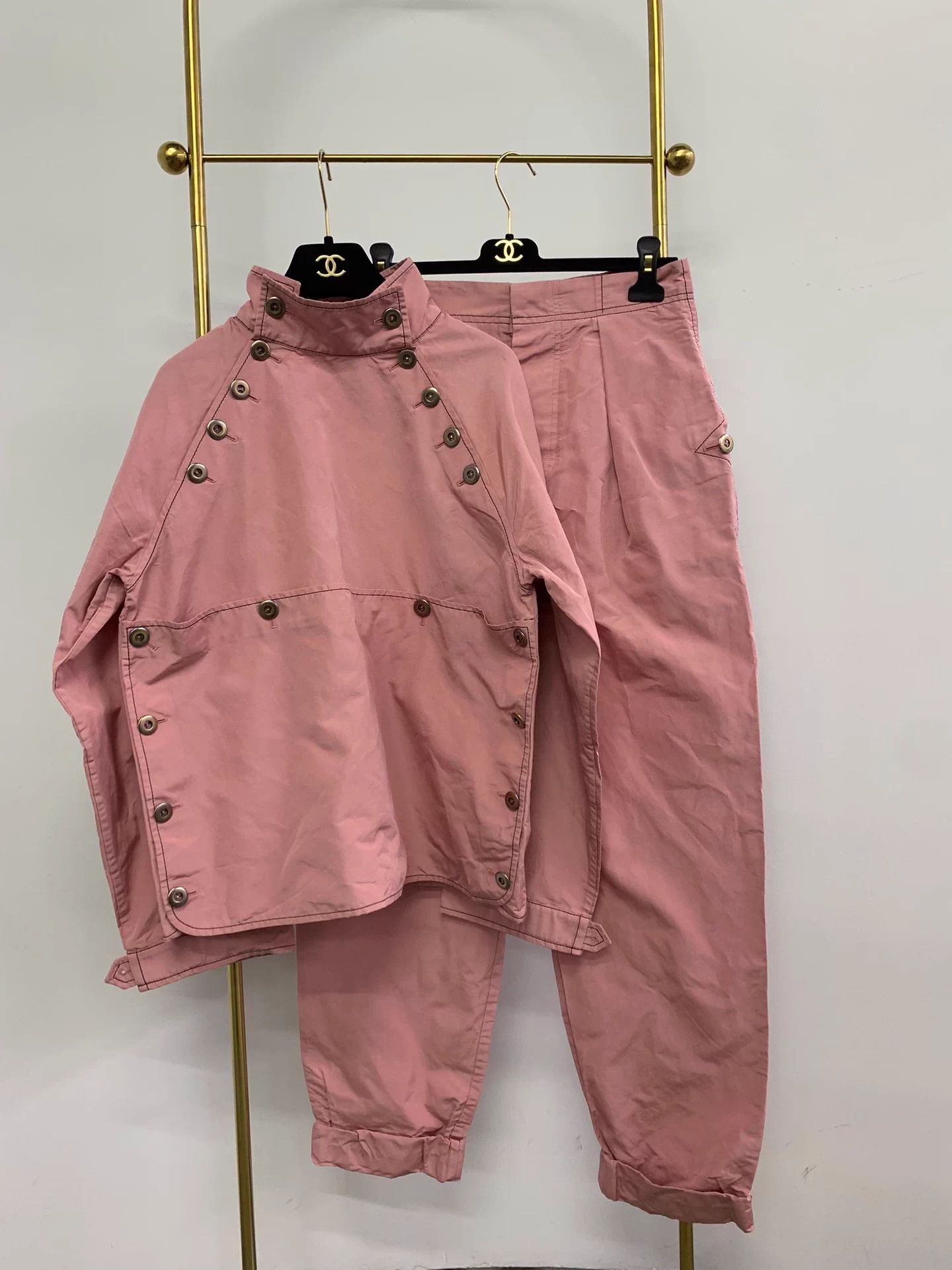Bottega Veneta BV Pink Button Suit 40 Mint Size M / US 6-8 / IT 42-44 - 1 Thumbnail