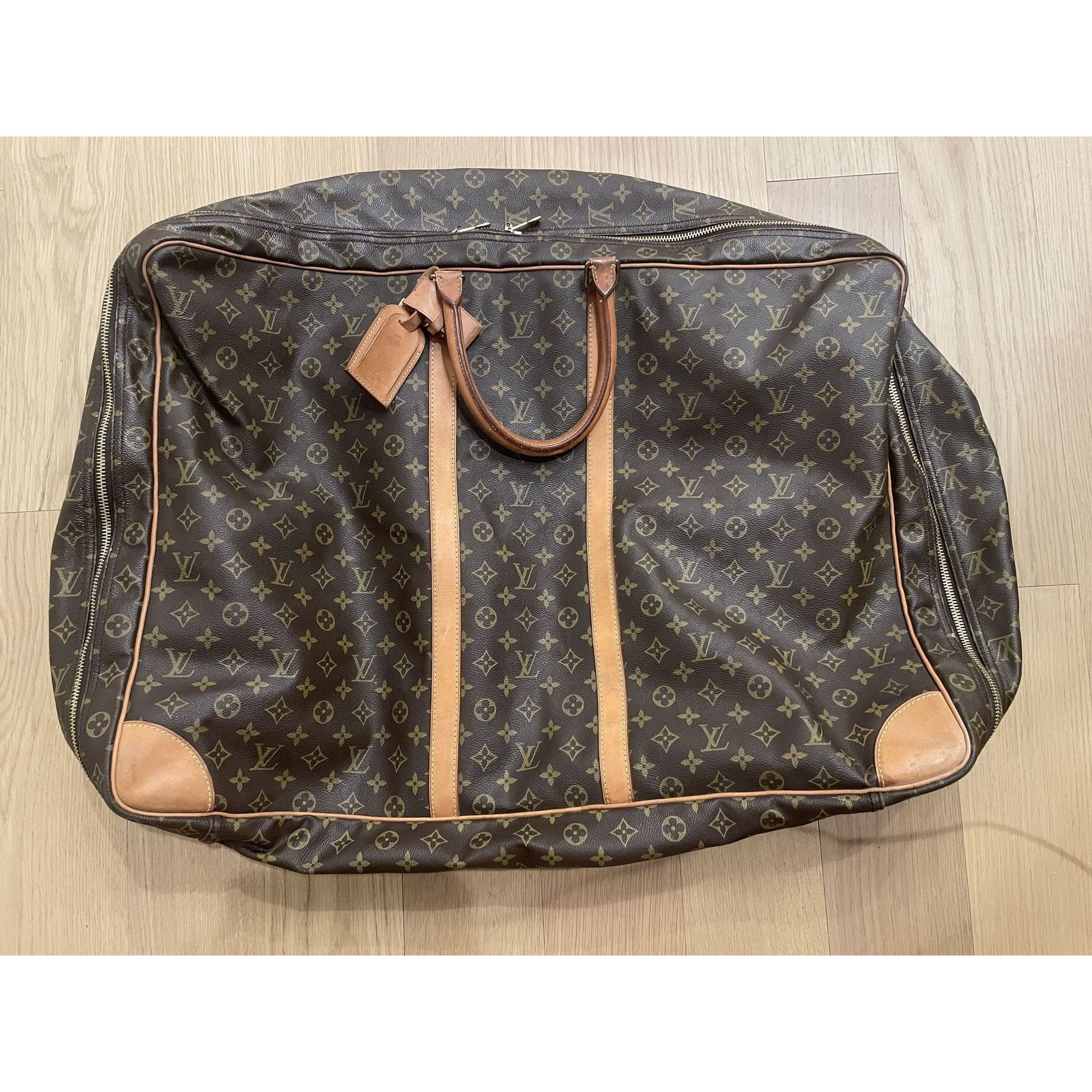 Louis Vuitton Louis Vuitton Monogram Canvas Garment Bag With Leather Trim Size ONE SIZE - 1 Thumbnail