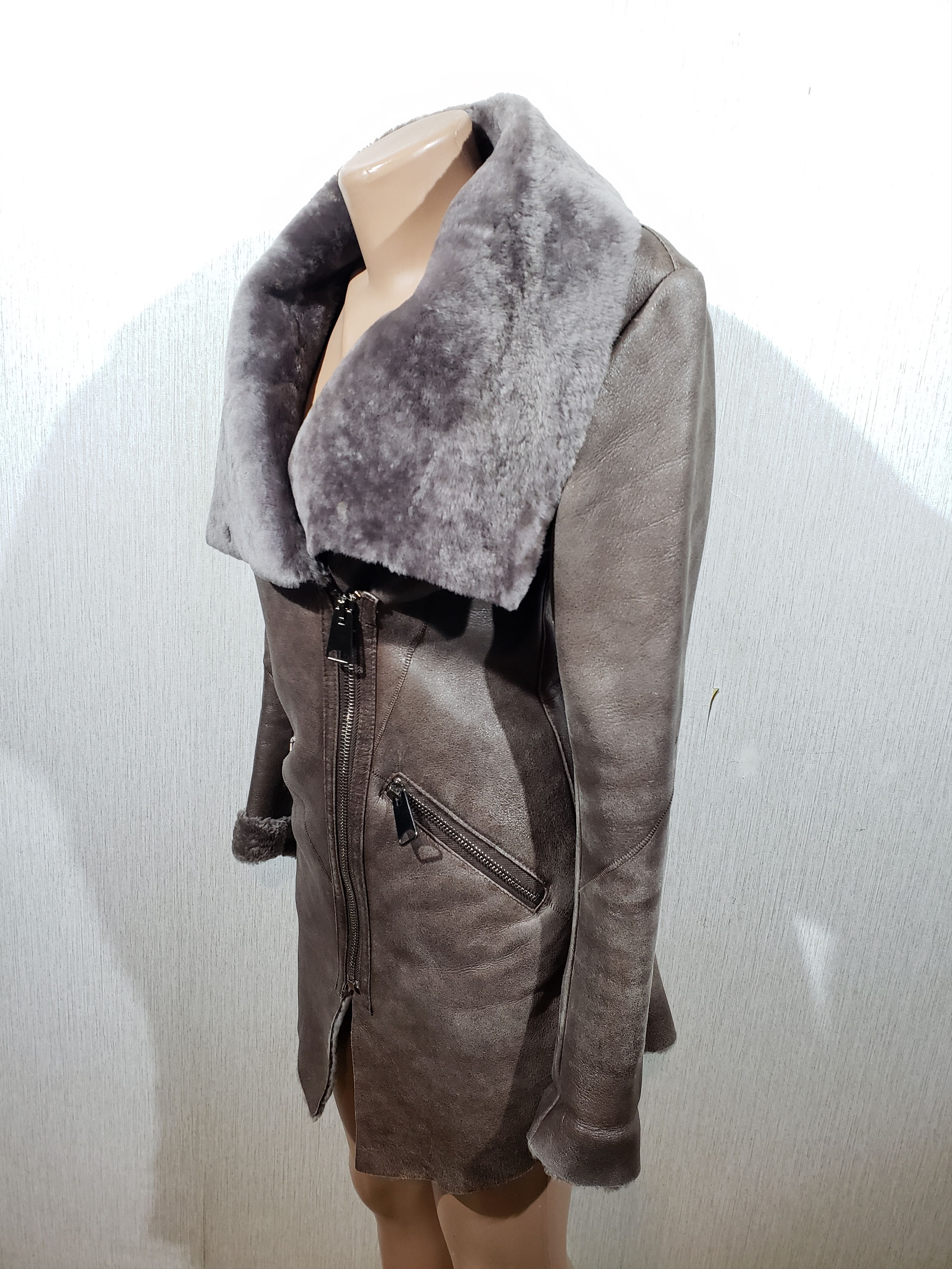 Other Stylish brown sheepskin coat with zipper. Size XS / US 0-2 / IT 36-38 - 3 Thumbnail