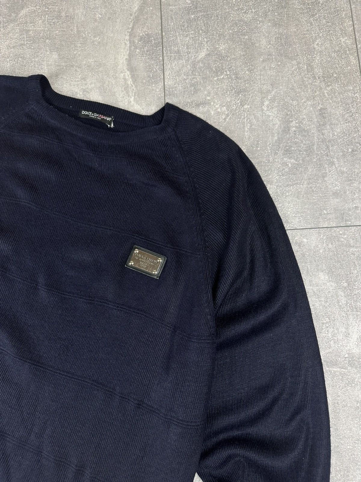 Dolce & Gabbana Dolce Gabbana Luxury Small Metal Logo Sweater Size US L / EU 52-54 / 3 - 2 Thumbnail
