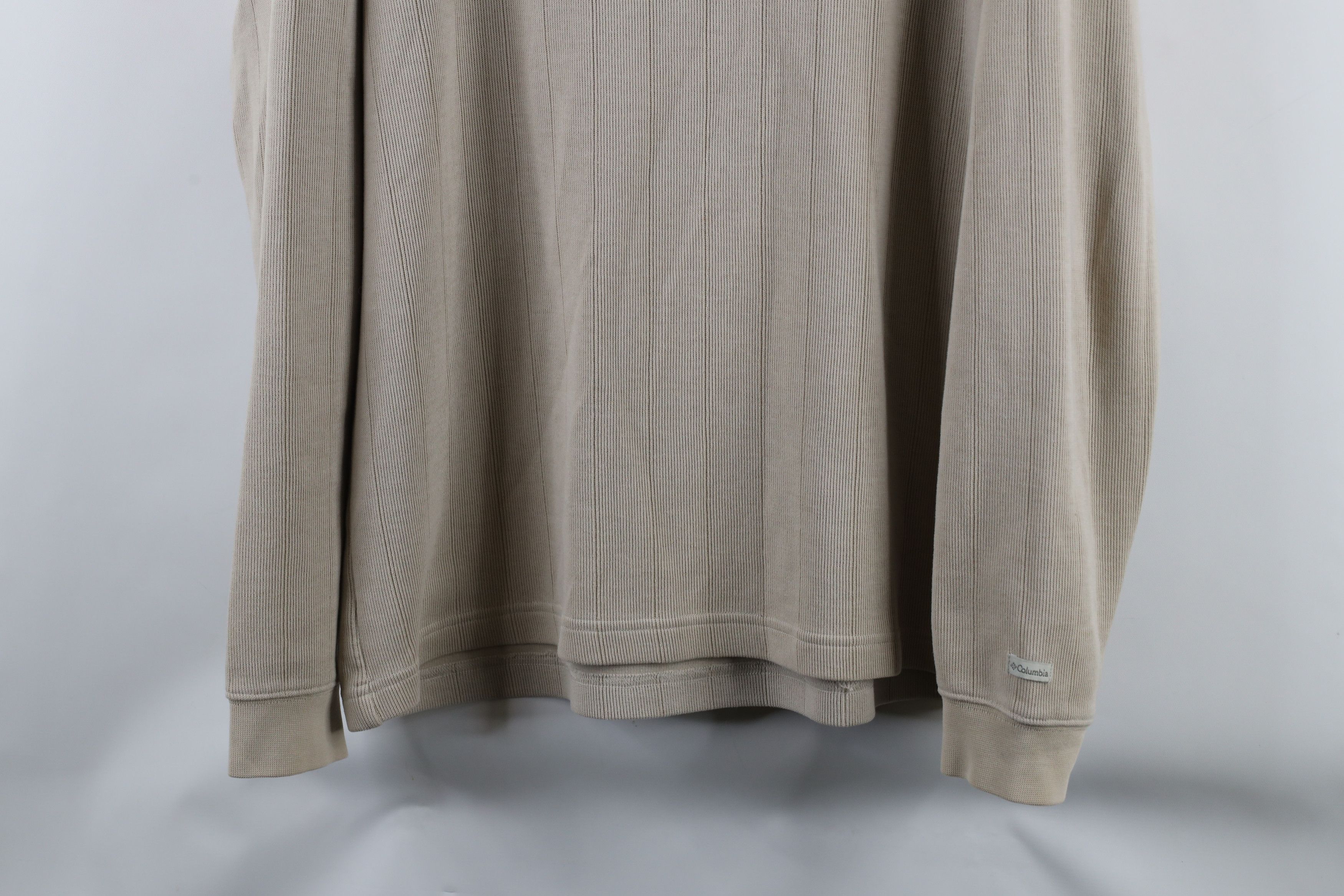 Columbia × Vintage Vintage 90s Columbia Spell Out Ribbed Knit Sweater Beige Size US L / EU 52-54 / 3 - 3 Thumbnail