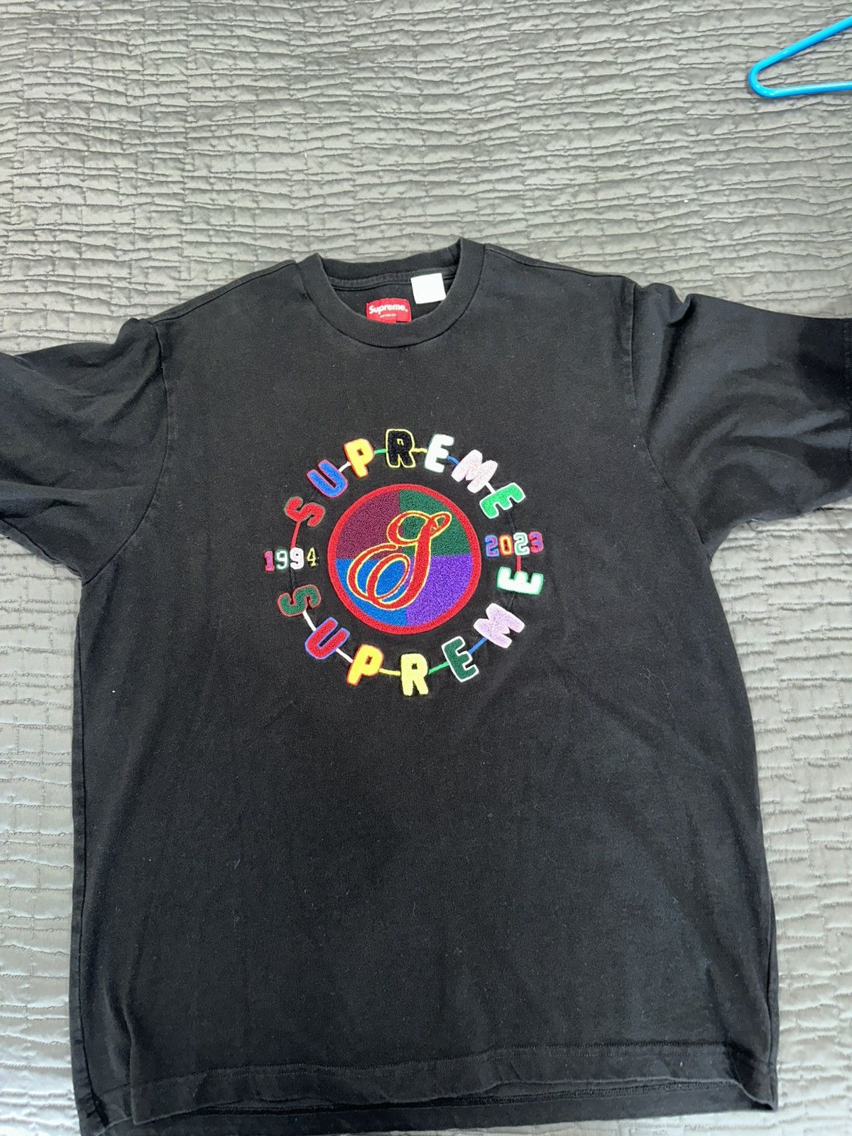 Supreme Supreme chenille crest t shirt Size US M / EU 48-50 / 2 - 1 Thumbnail