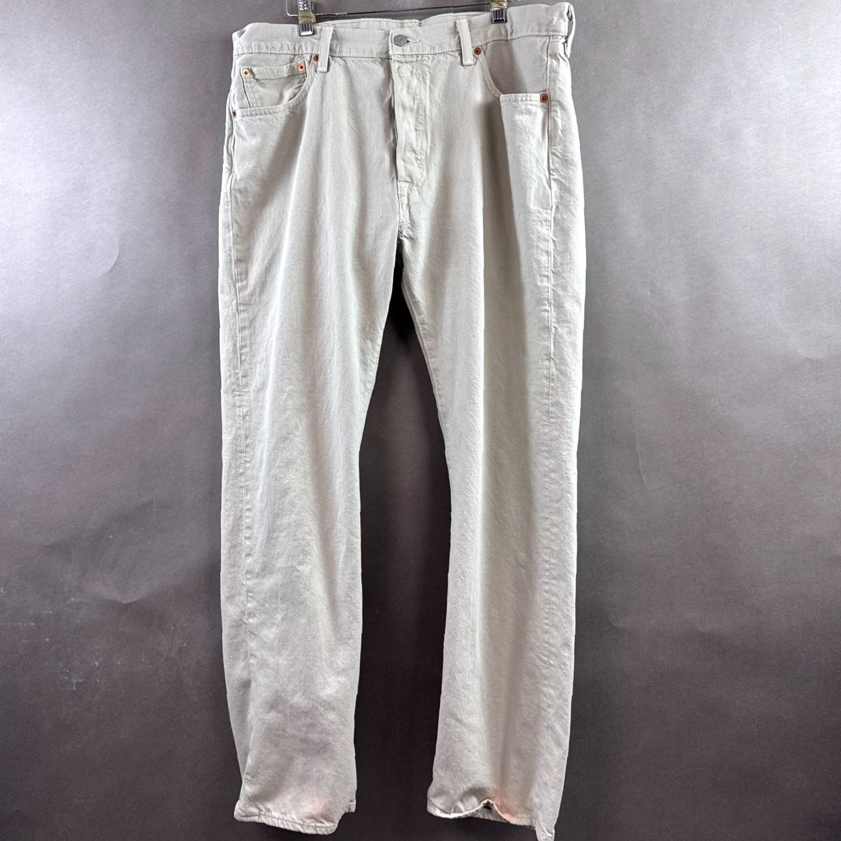 Levi's VINTAGE Levis 501 Jeans Mens 36x32 Beige Button Fly Denim Pants Faded Work Chore Office Size US 36 / EU 52 - 2 Thumbnail