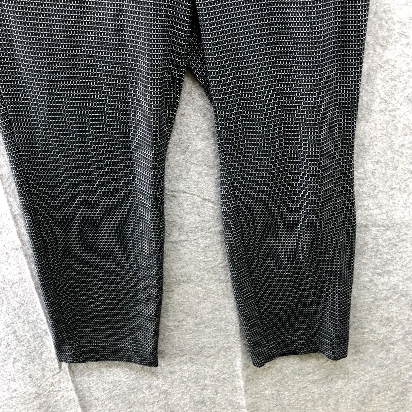 White House Black Market VINTAGE White House Black Market Elle Slim Pants Womens Size 14 Black White Printed Knit Size 36" / US 14 / IT 50 - 4 Thumbnail