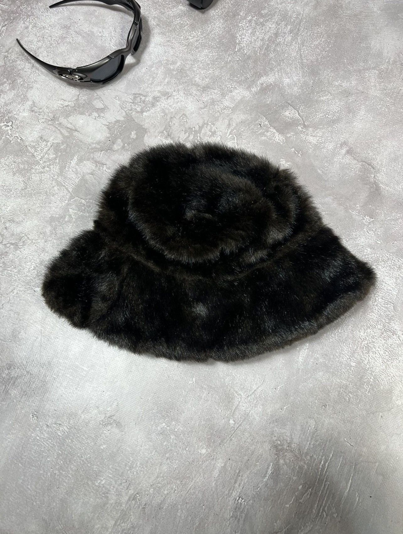 Other Vintage Japanese Y2k Fur Fuzzy Backed hat Size ONE SIZE - 1 Thumbnail