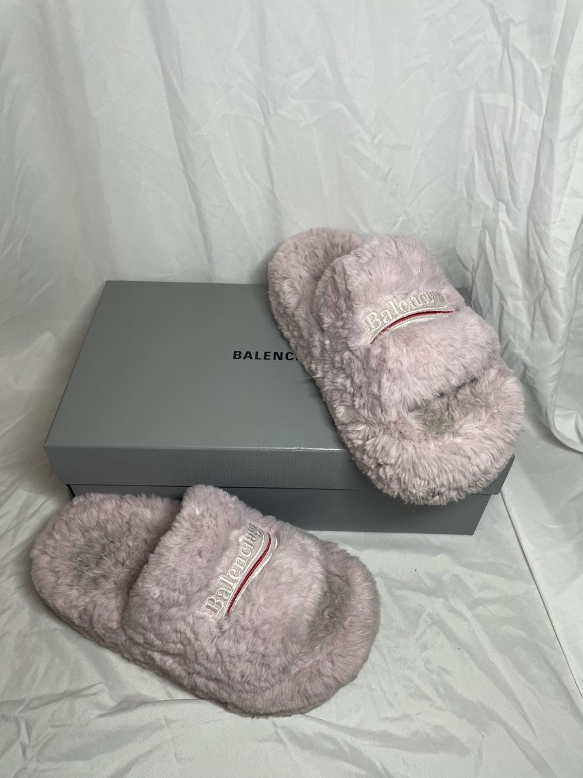Balenciaga Balenciagia fluffy light pink platform slippers Size US 7 / IT 37 - 8 Thumbnail