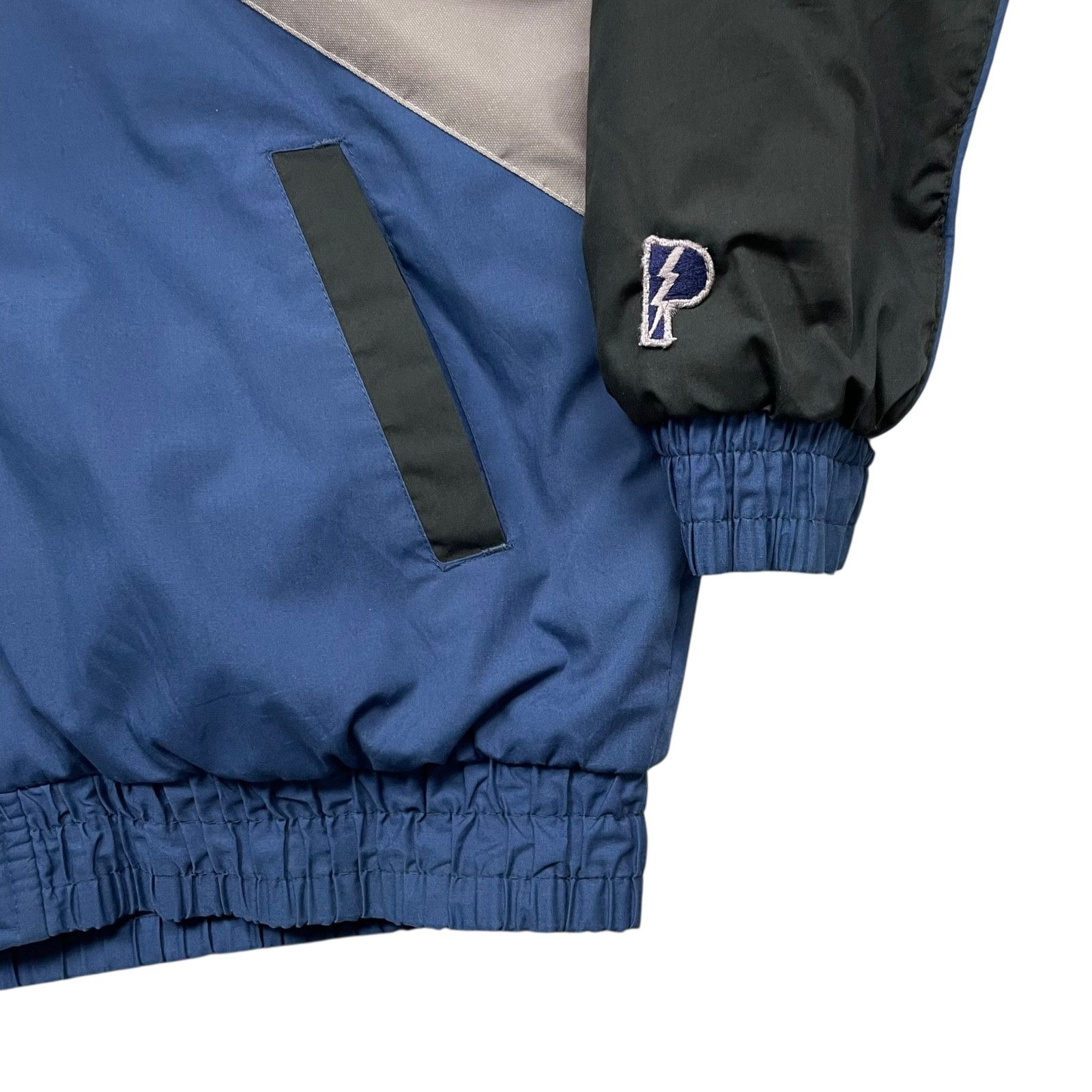 NCAA VTG 90s NCAA NEVADA WOLFPACK PRO PLAYER HOODED PUFFER JACKET Size US XL / EU 56 / 4 - 5 Thumbnail
