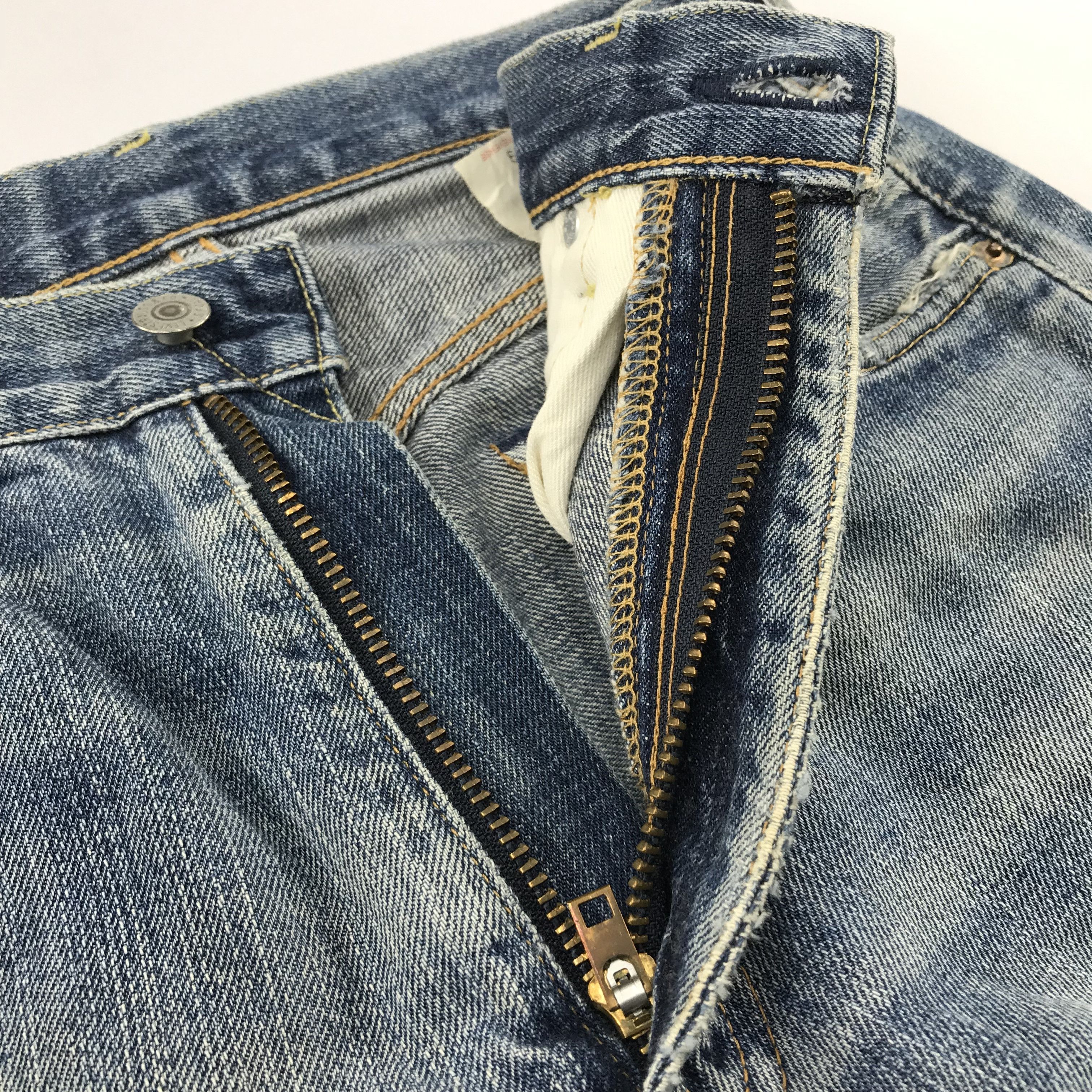 Levi's Vintage Levis 502 Big E Selvedge Jean Distress Denim KJ3469 Size US 29 - 14 Thumbnail