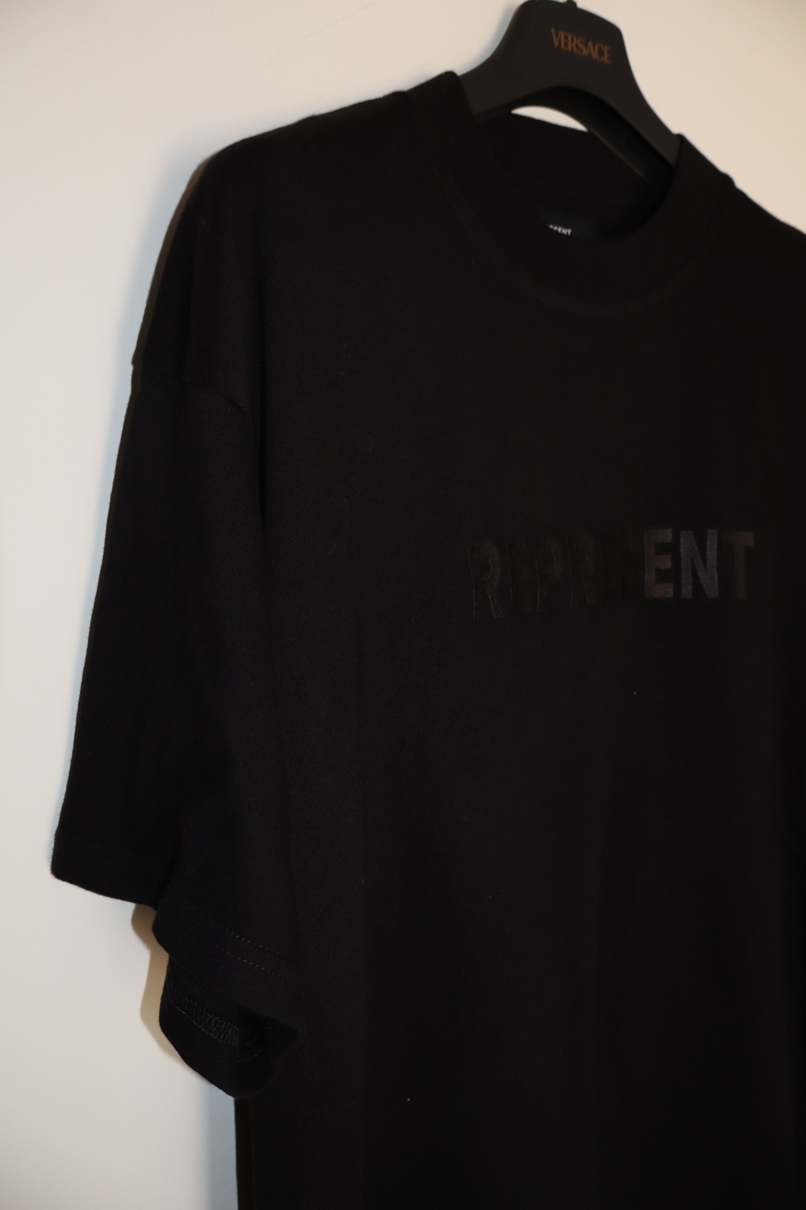 Represent Clo. Embroidered logo t-shirt Size US L / EU 52-54 / 3 - 4 Thumbnail