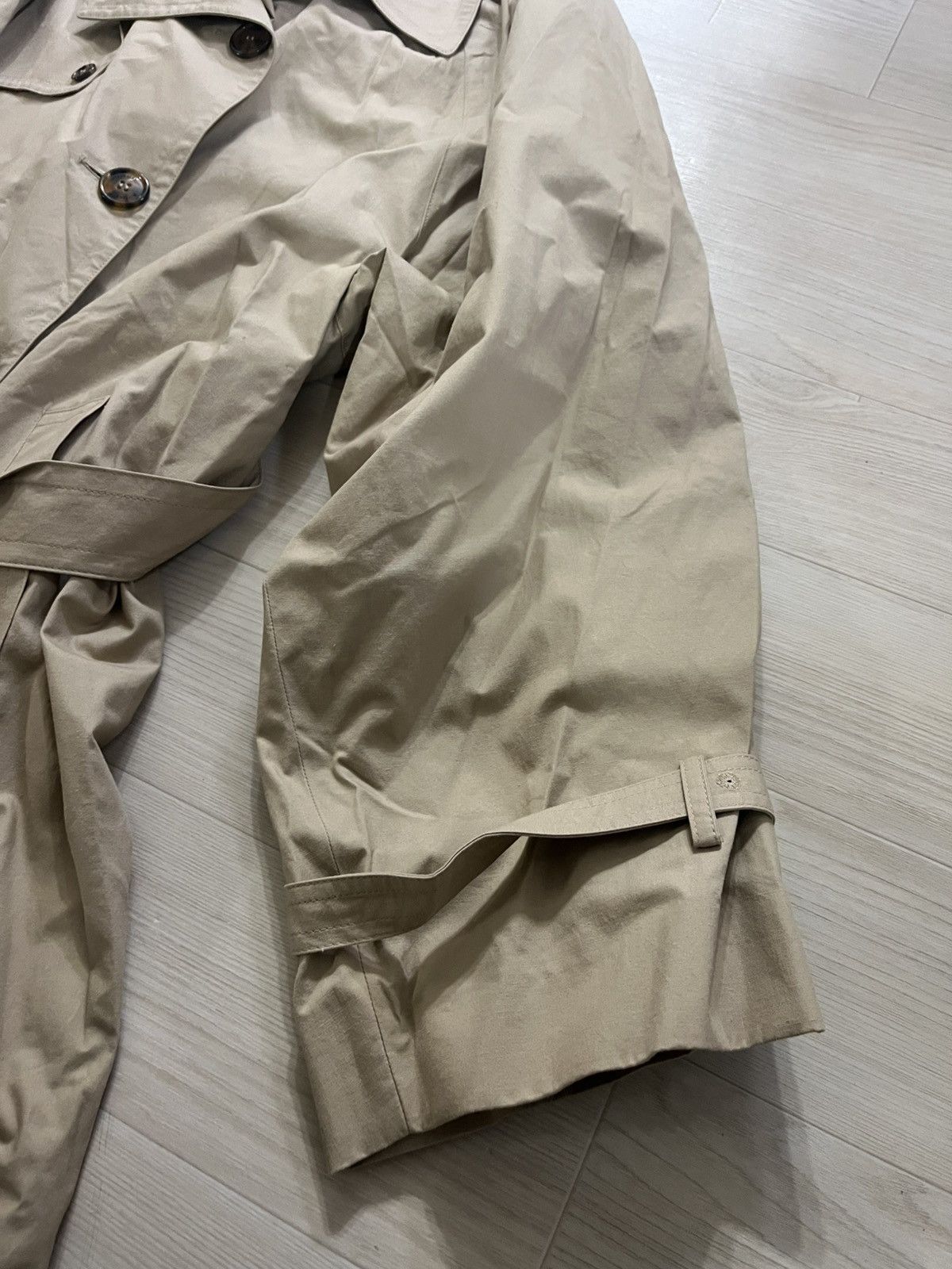 Vetements S Vetements back logo Tape logo oversized trench coat Size US S / EU 44-46 / 1 - 2 Thumbnail