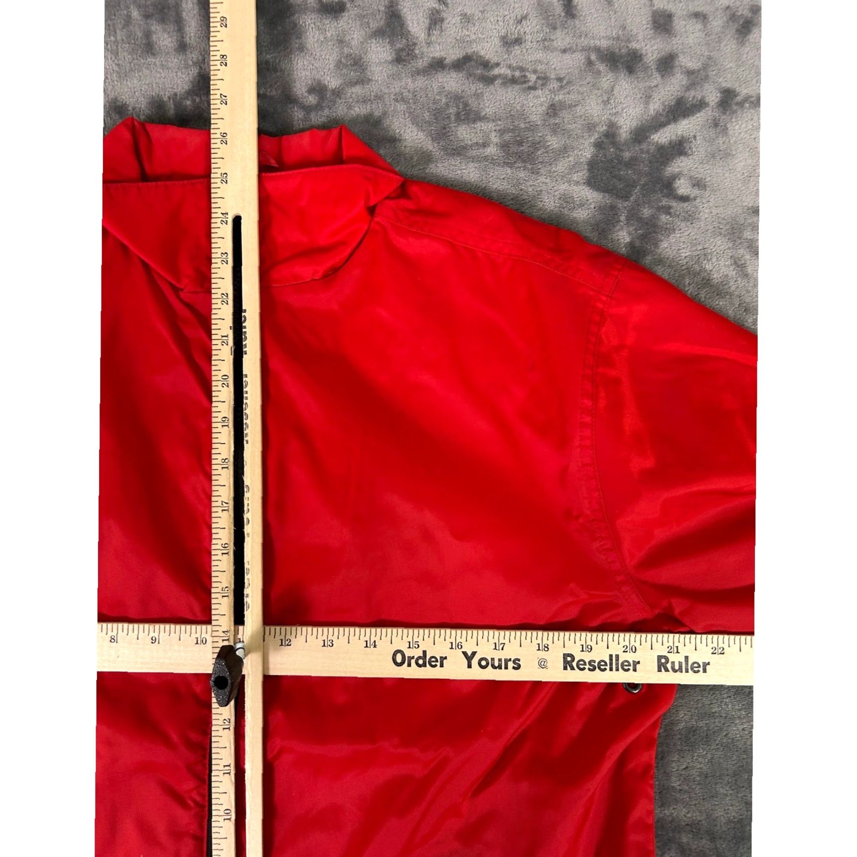 Eddie Bauer VINTAGE Eddie Bauer Red Lightweight Full Zip Nylon Windbreaker Jacket Women S Size S / US 4 / IT 40 - 5 Thumbnail