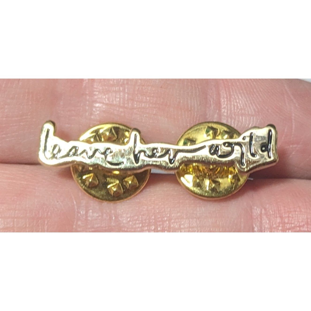 Other Leave Her Wild Inspirational Silver Tone Lapel Pin Size ONE SIZE - 5 Thumbnail