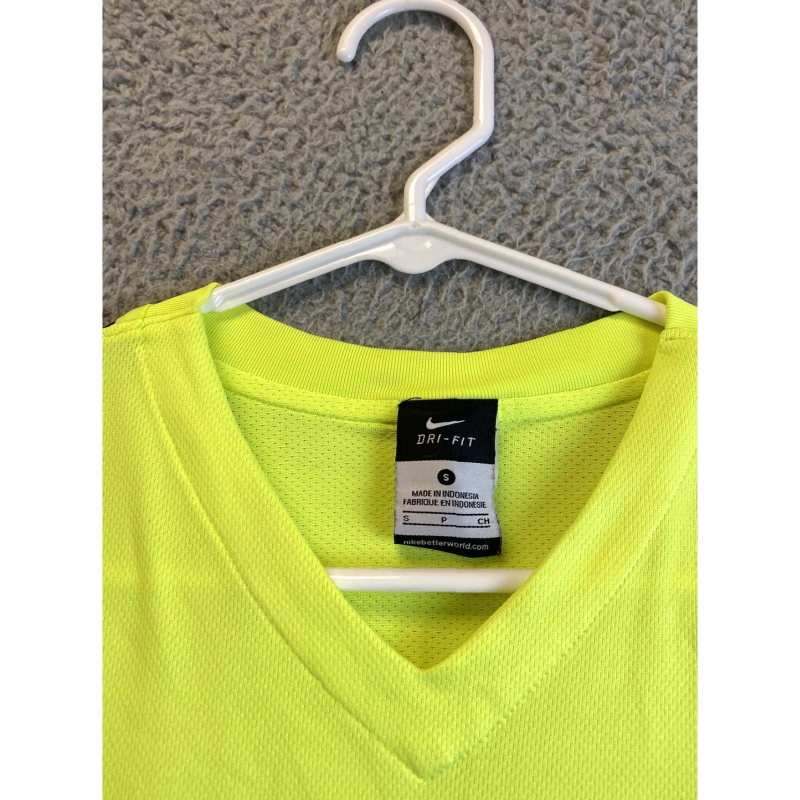 Nike Nike Dri-Fit Soccer Football Jersey Mens S Yellow Neon T-Shirt Size US S / EU 44-46 / 1 - 4 Thumbnail