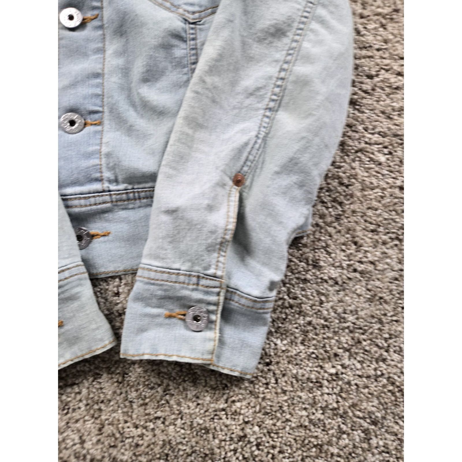 Levi's VINTAGE Levi’s Jacket Denim Blue Light Wash Medium Womens Regular Short Jacket Size M / US 6-8 / IT 42-44 - 4 Thumbnail