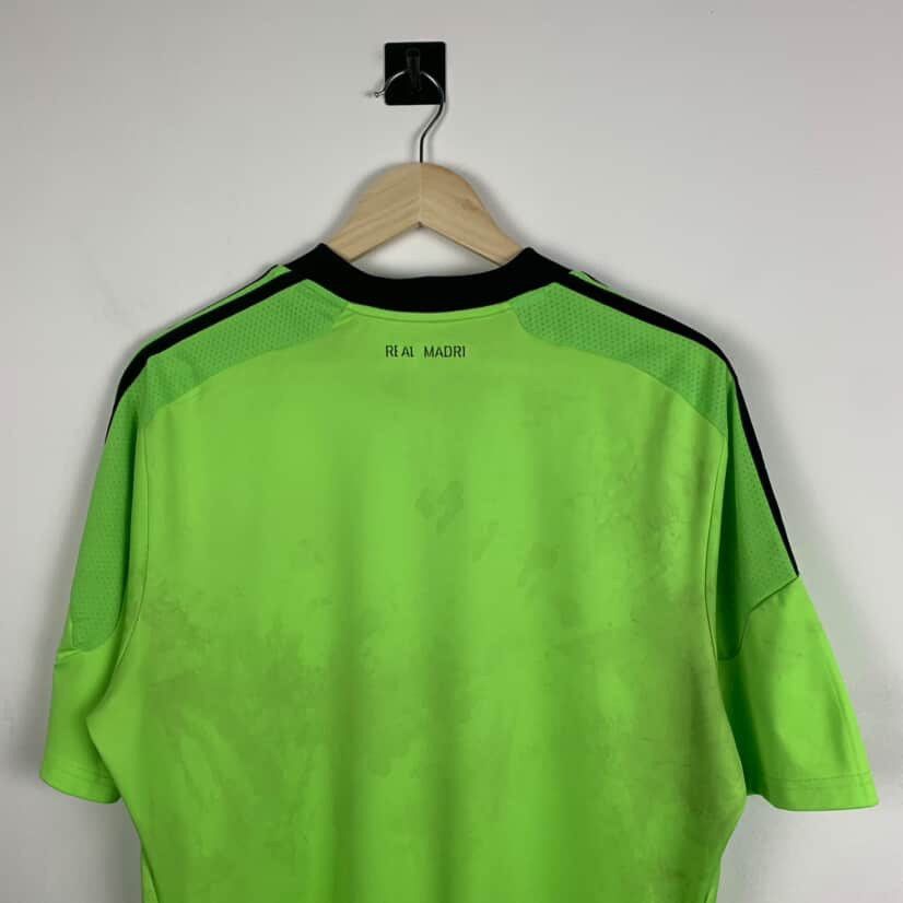 Adidas Vintage adidas Real madrid soccer jersey away green rare L Size US L / EU 52-54 / 3 - 6 Thumbnail