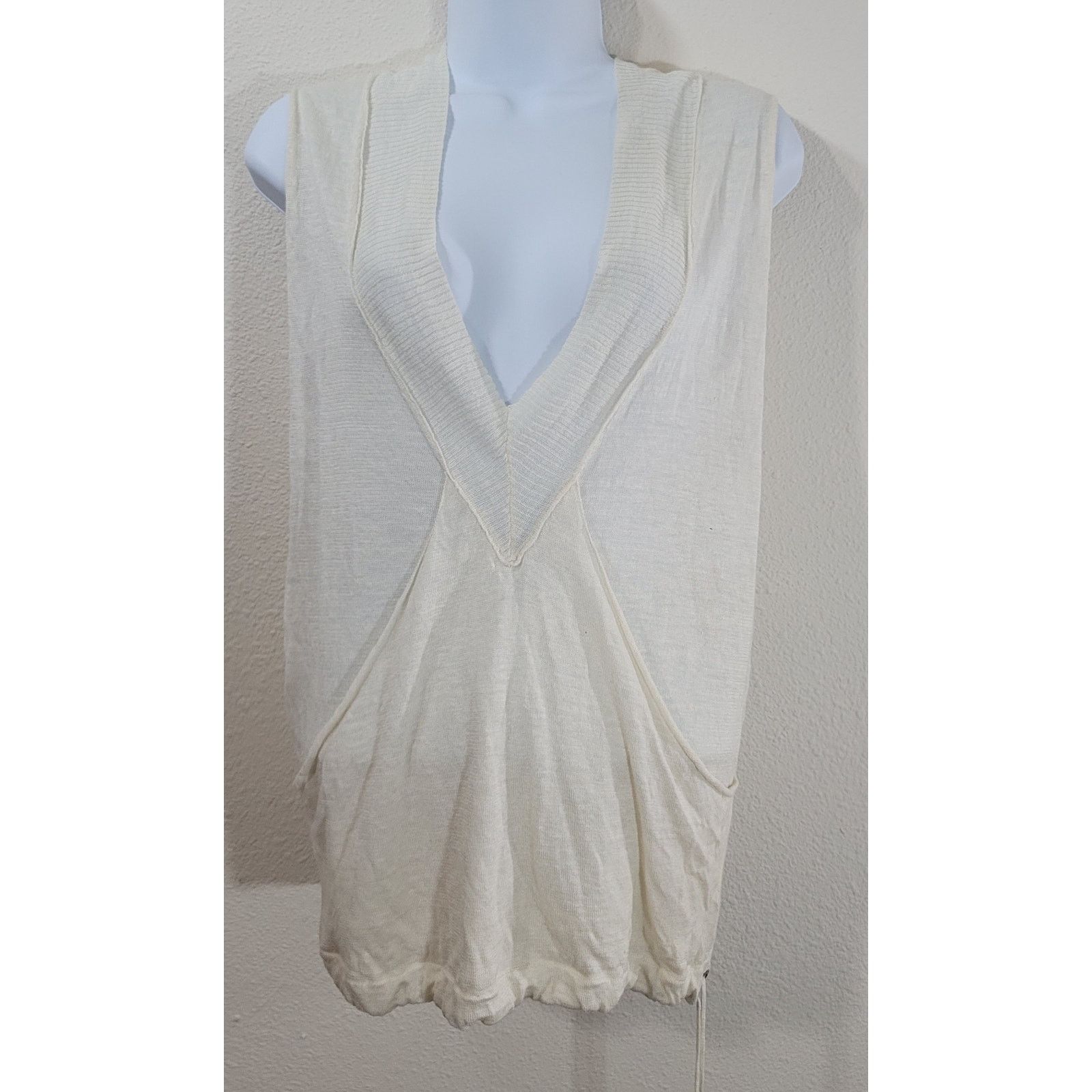 Banana Republic Banana Republic Heritage Cream Kangaroo Pouch Shirt XSP Size XS / US 0-2 / IT 36-38 - 1 Thumbnail