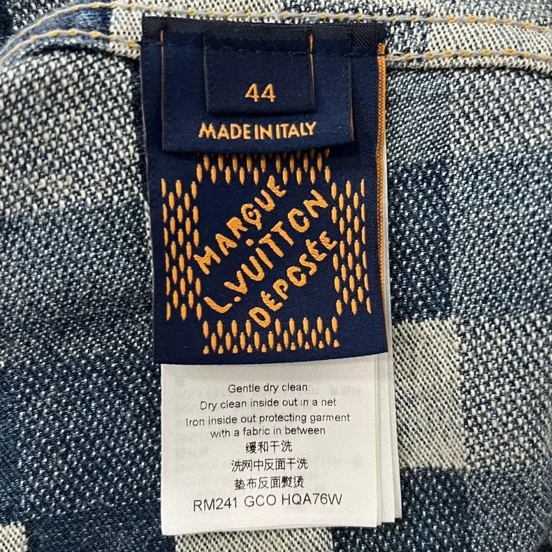 Louis Vuitton Louis Vuitton Mosaic effect printed denim jacket Size US S / EU 44-46 / 1 - 6 Thumbnail