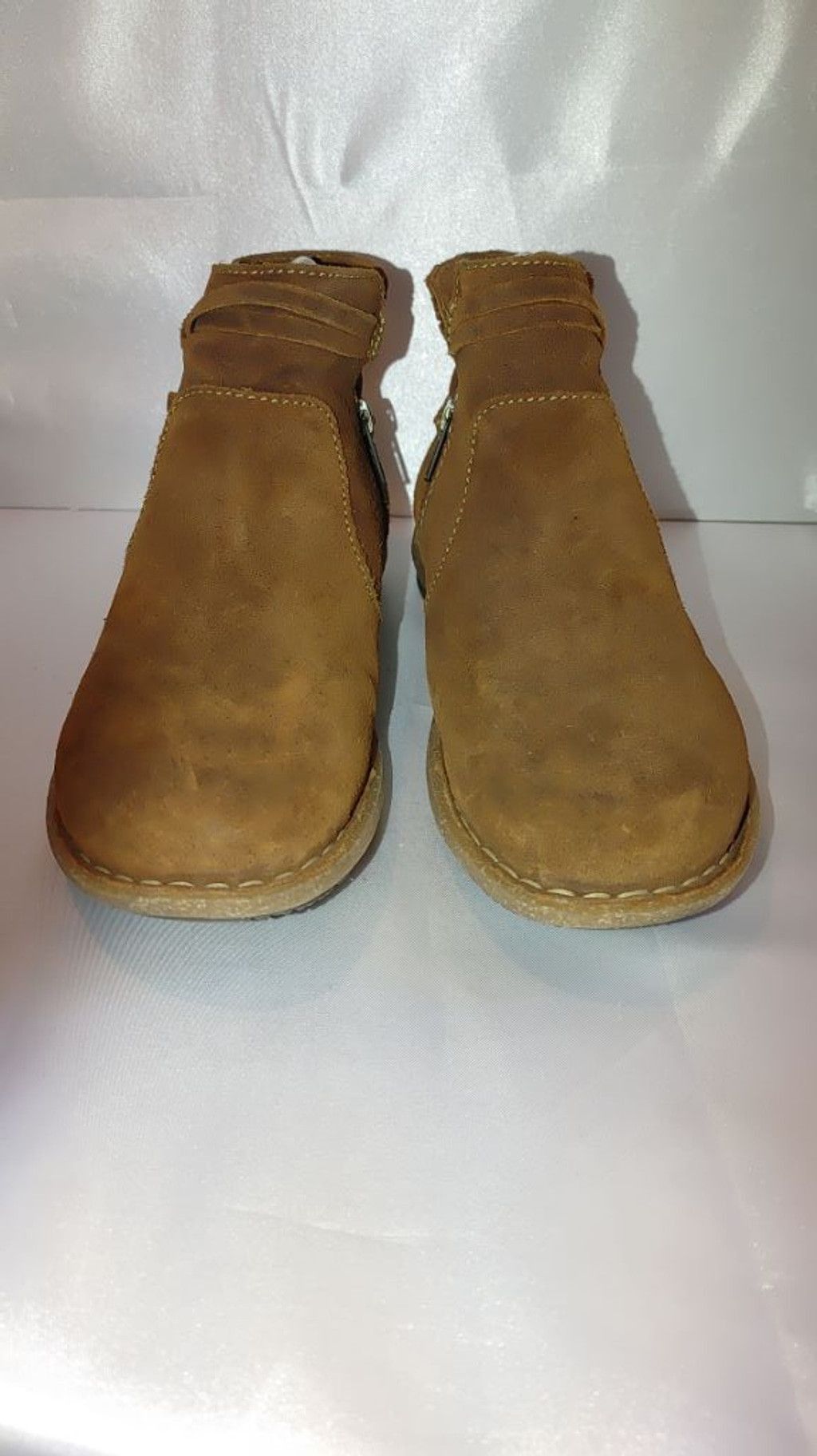 Born Born Women's Tarkiln Suede Ankle Boot Size 8 Size US 8 / IT 38 - 3 Thumbnail