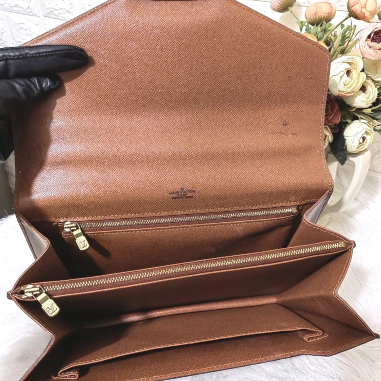Louis Vuitton LOUIS VUITTON LV MONOGRAM CONCORDE SATCHEL TOP HANDLE BAG Size ONE SIZE - 8 Thumbnail