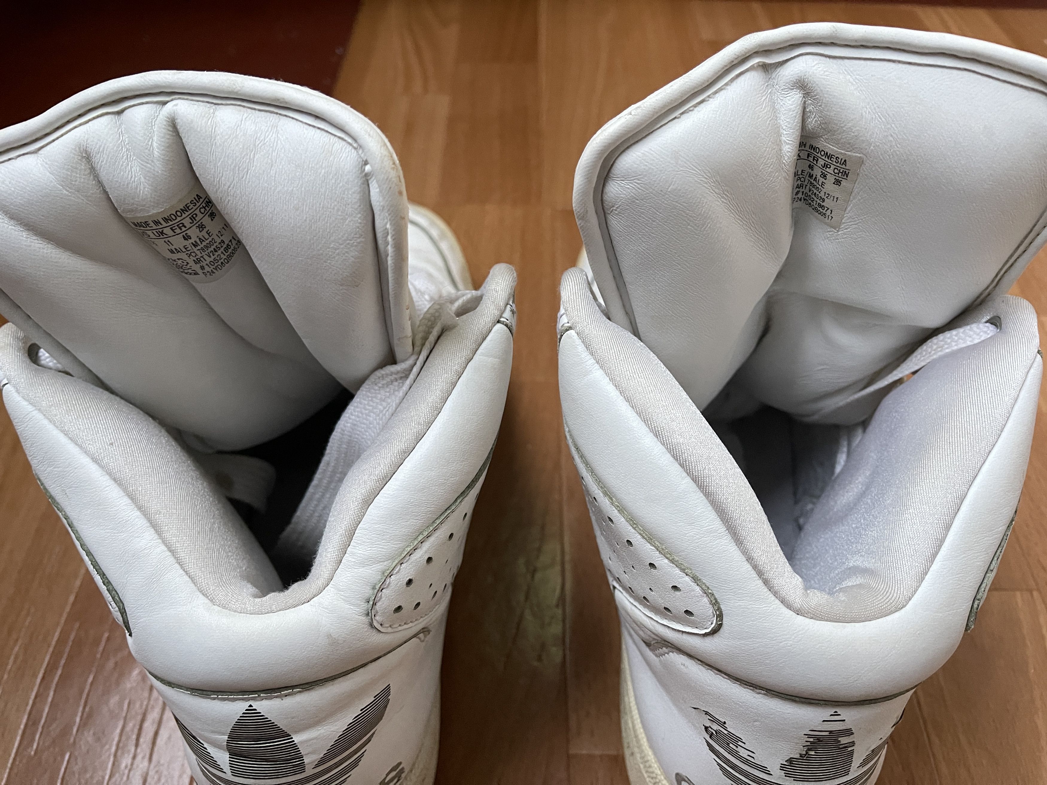 Adidas × Jeremy Scott Adidas sneakers, Jeremy Scott Instinct, Hi Top shoes, V24529 Size US 11.5 / EU 44-45 - 18 Thumbnail