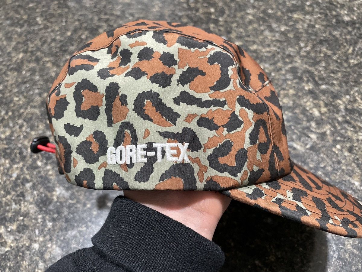 Goretex × Supreme Leopard Supreme x Goretex Size ONE SIZE - 7 Thumbnail